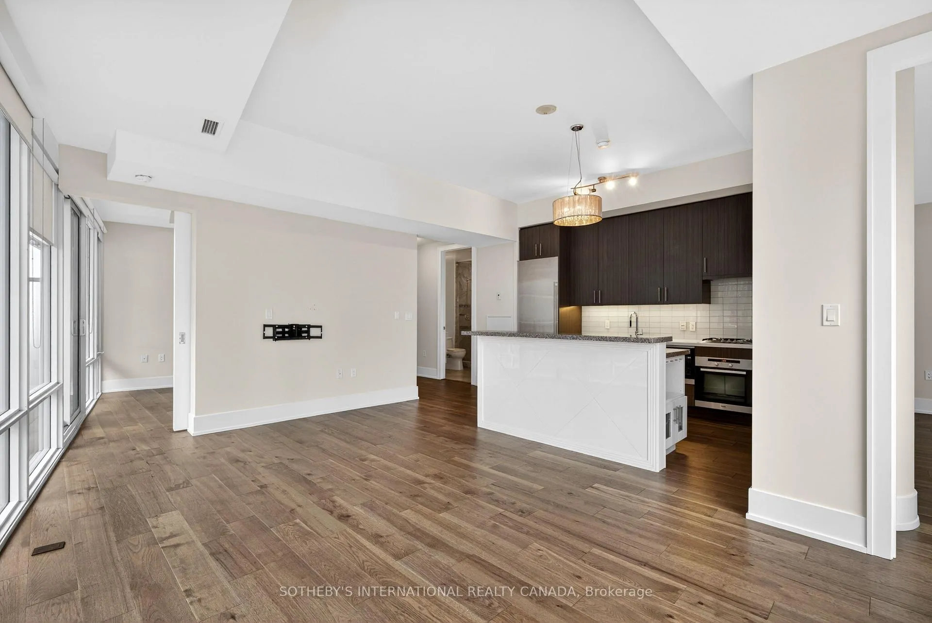 Photo 12 of Unit 701, 29 Queens Quay E, Toronto, Waterfront Communities — HOMEH