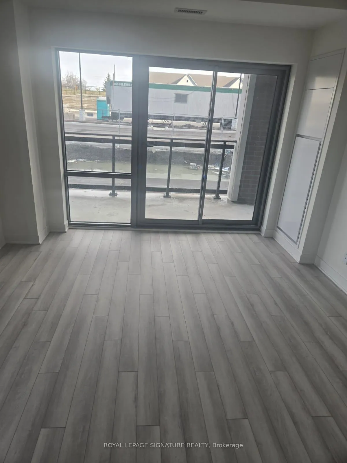 Photo 3 of Unit 105, 51 Clarington Boulevard, Clarington, Bowmanville — HOMEH