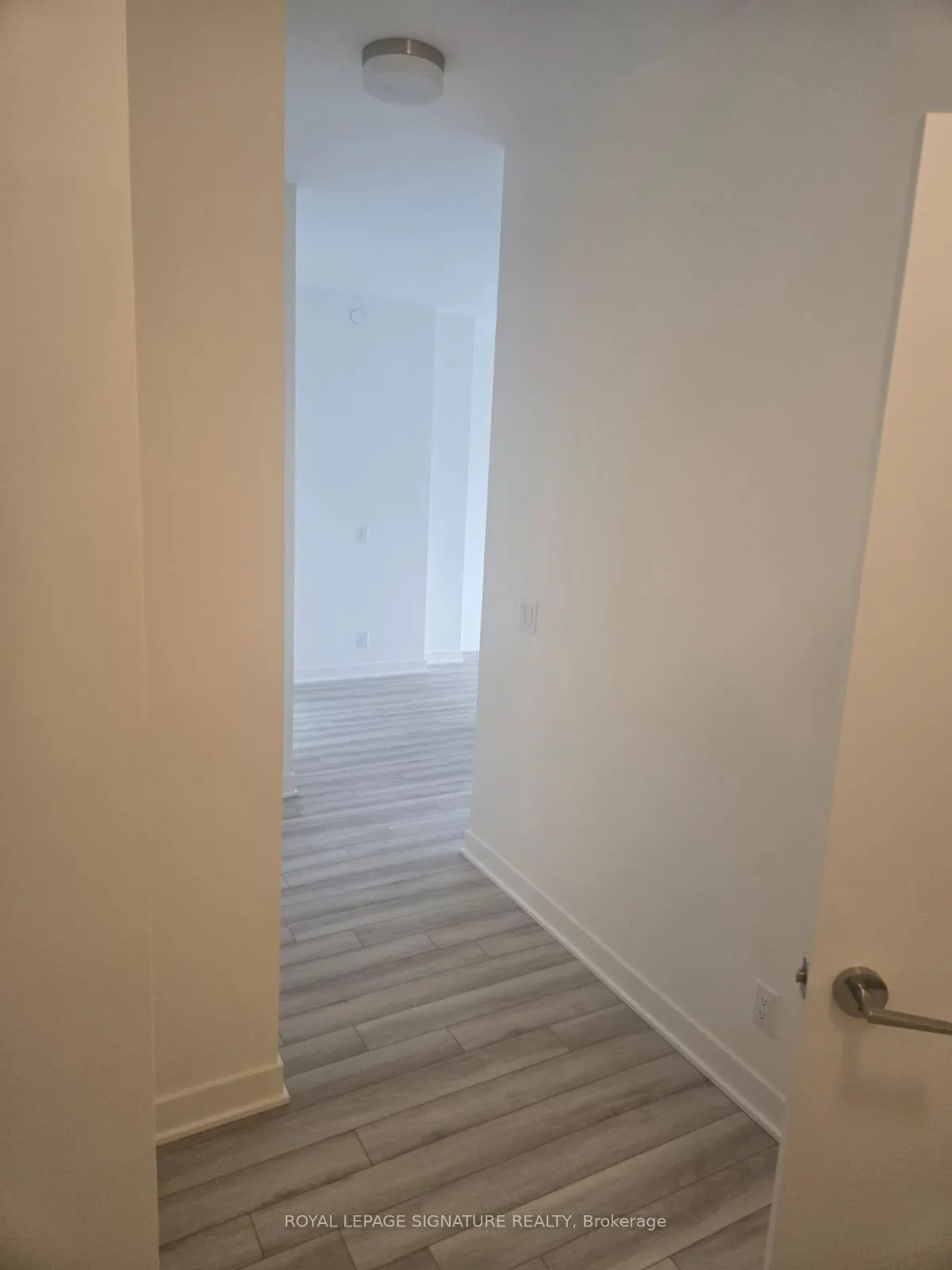 Photo 10 of Unit 105, 51 Clarington Boulevard, Clarington, Bowmanville — HOMEH