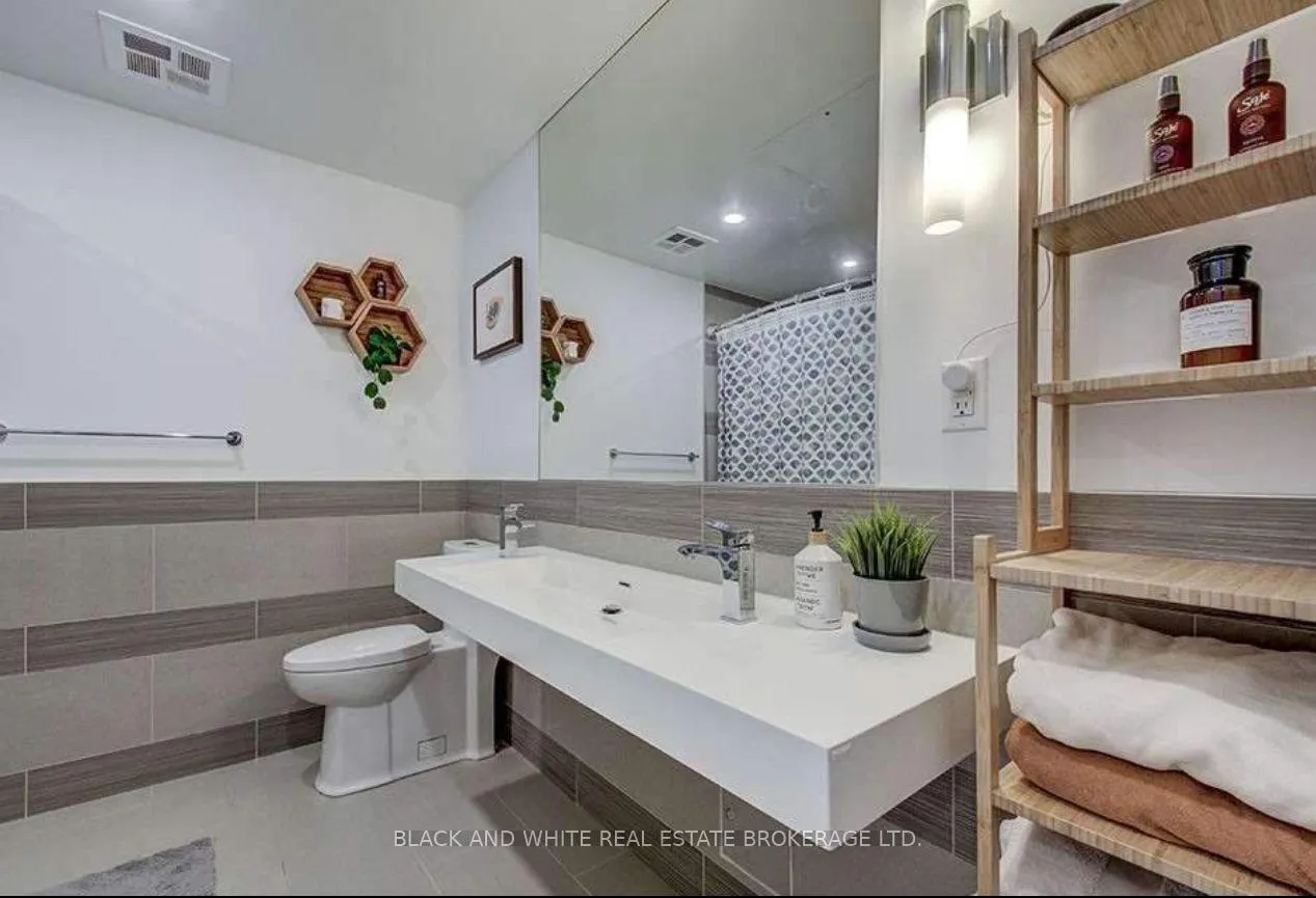 Photo 15 of Unit 604, 70 Distillery Lane, Toronto, Waterfront Communities — HOMEH