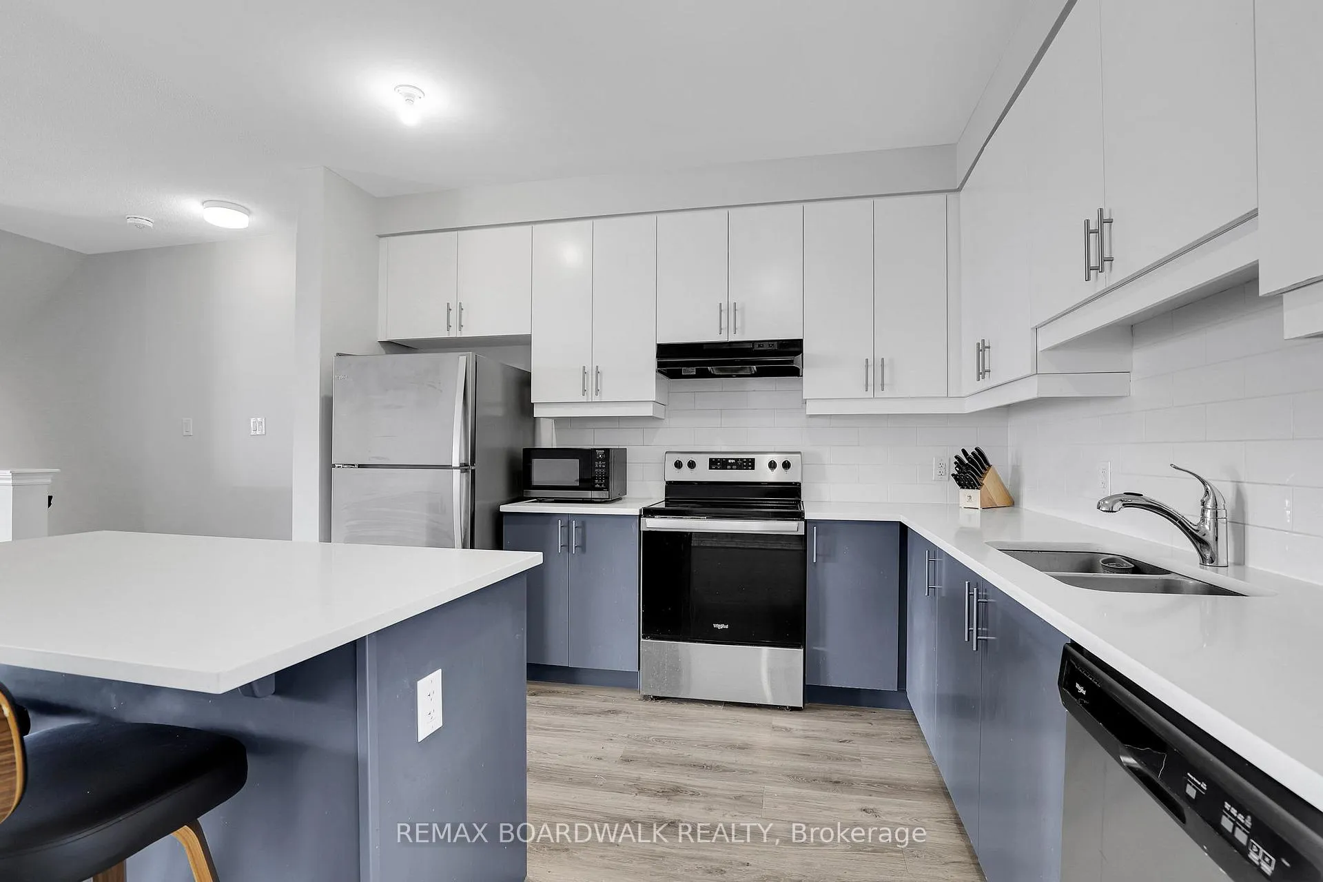 Photo 19 of 306 Pilot Private, Ottawa, Kanata - Emerald Meadows/Trailwest — HOMEH