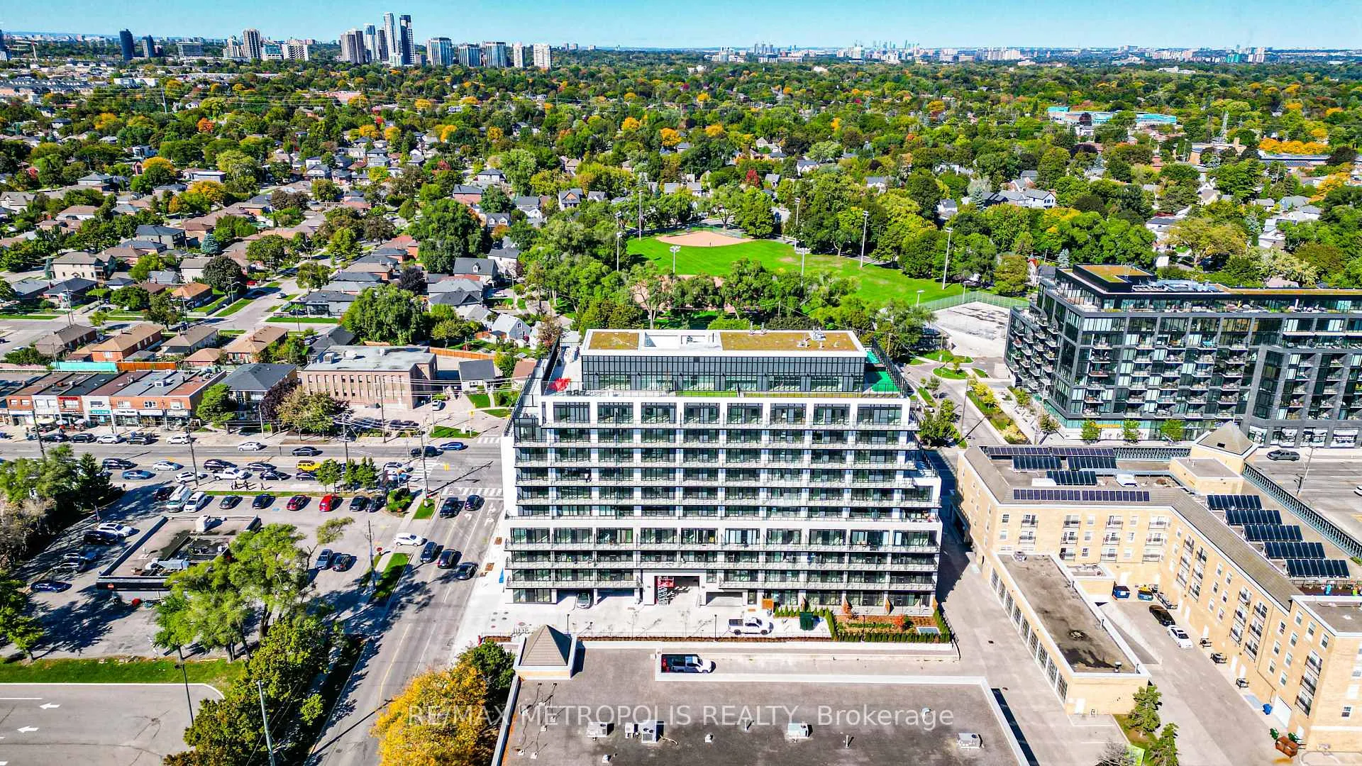 Photo 5 of Unit 720, 801 The Queensway, Etobicoke, Stonegate-Queensway — HOMEH
