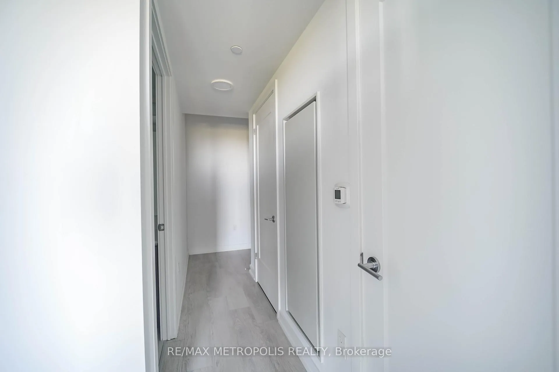 Photo 11 of Unit 720, 801 The Queensway, Etobicoke, Stonegate-Queensway — HOMEH