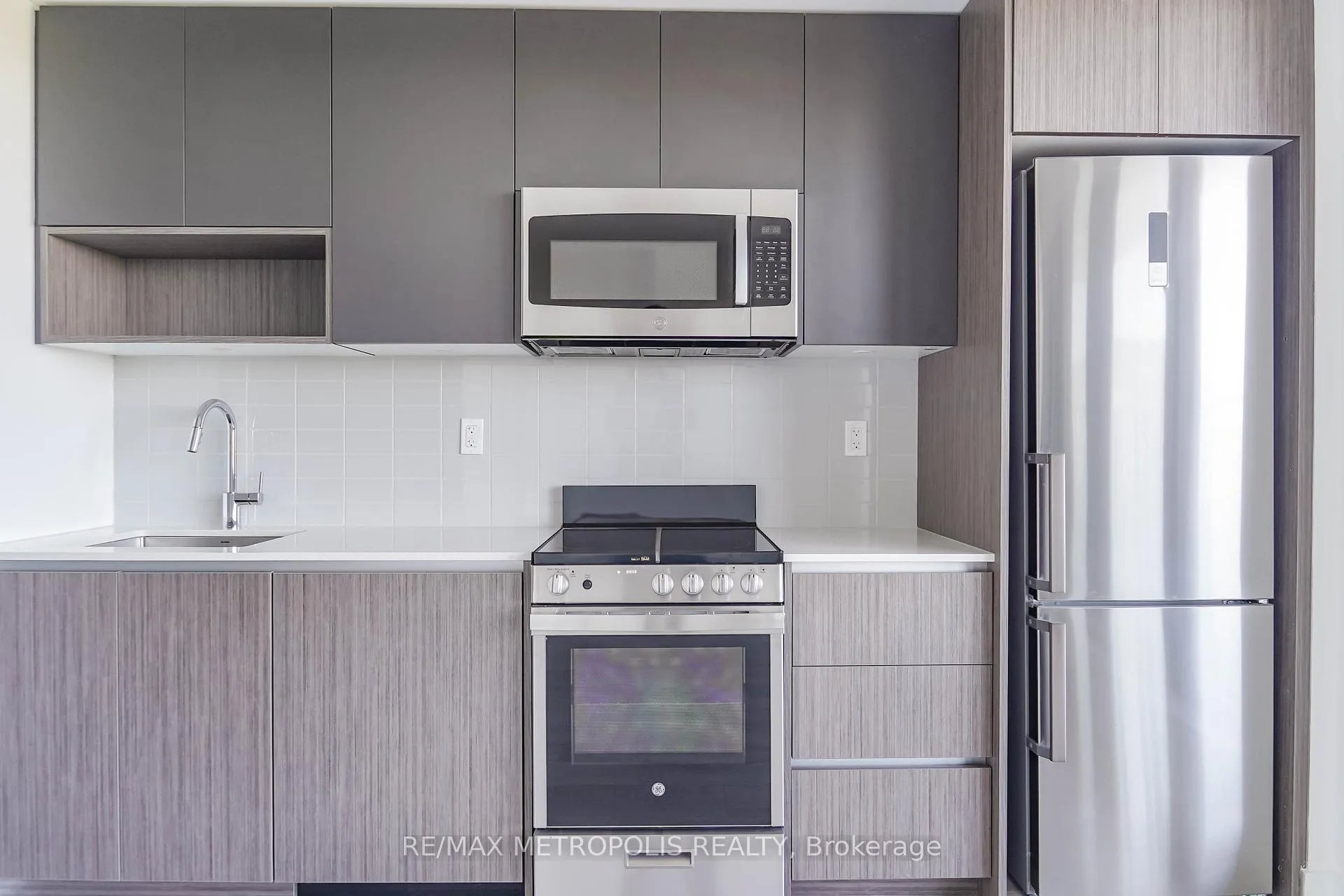 Photo 14 of Unit 720, 801 The Queensway, Etobicoke, Stonegate-Queensway — HOMEH