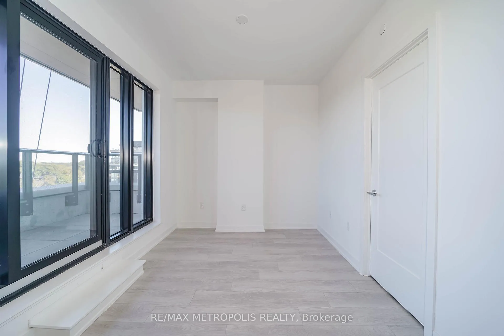 Photo 20 of Unit 720, 801 The Queensway, Etobicoke, Stonegate-Queensway — HOMEH