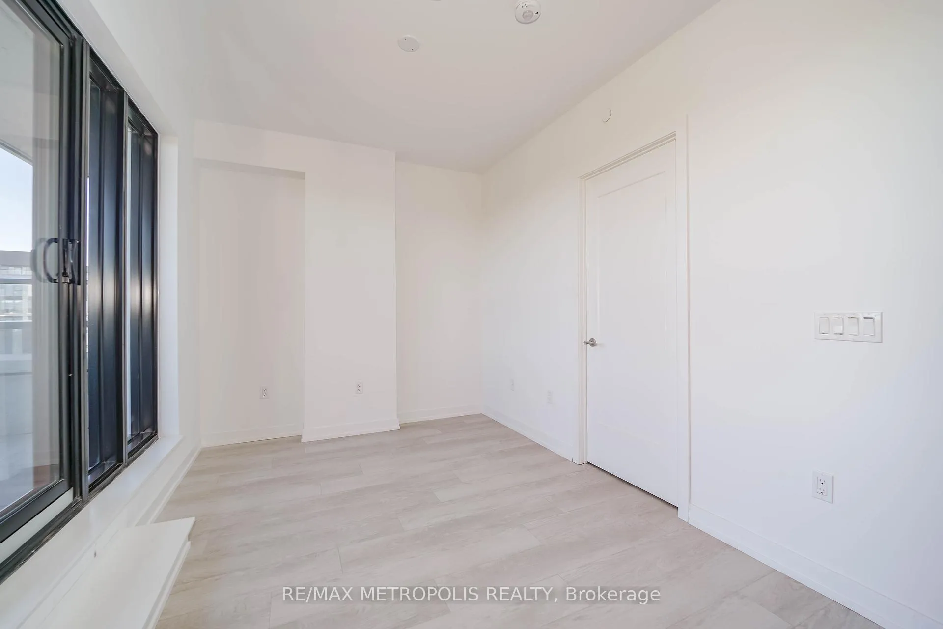 Photo 21 of Unit 720, 801 The Queensway, Etobicoke, Stonegate-Queensway — HOMEH