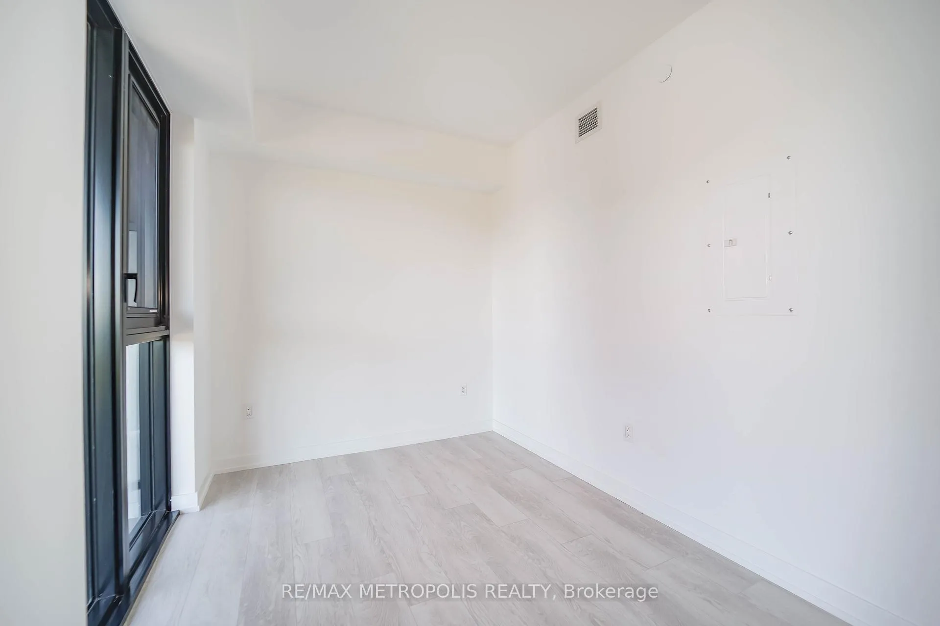 Photo 27 of Unit 720, 801 The Queensway, Etobicoke, Stonegate-Queensway — HOMEH