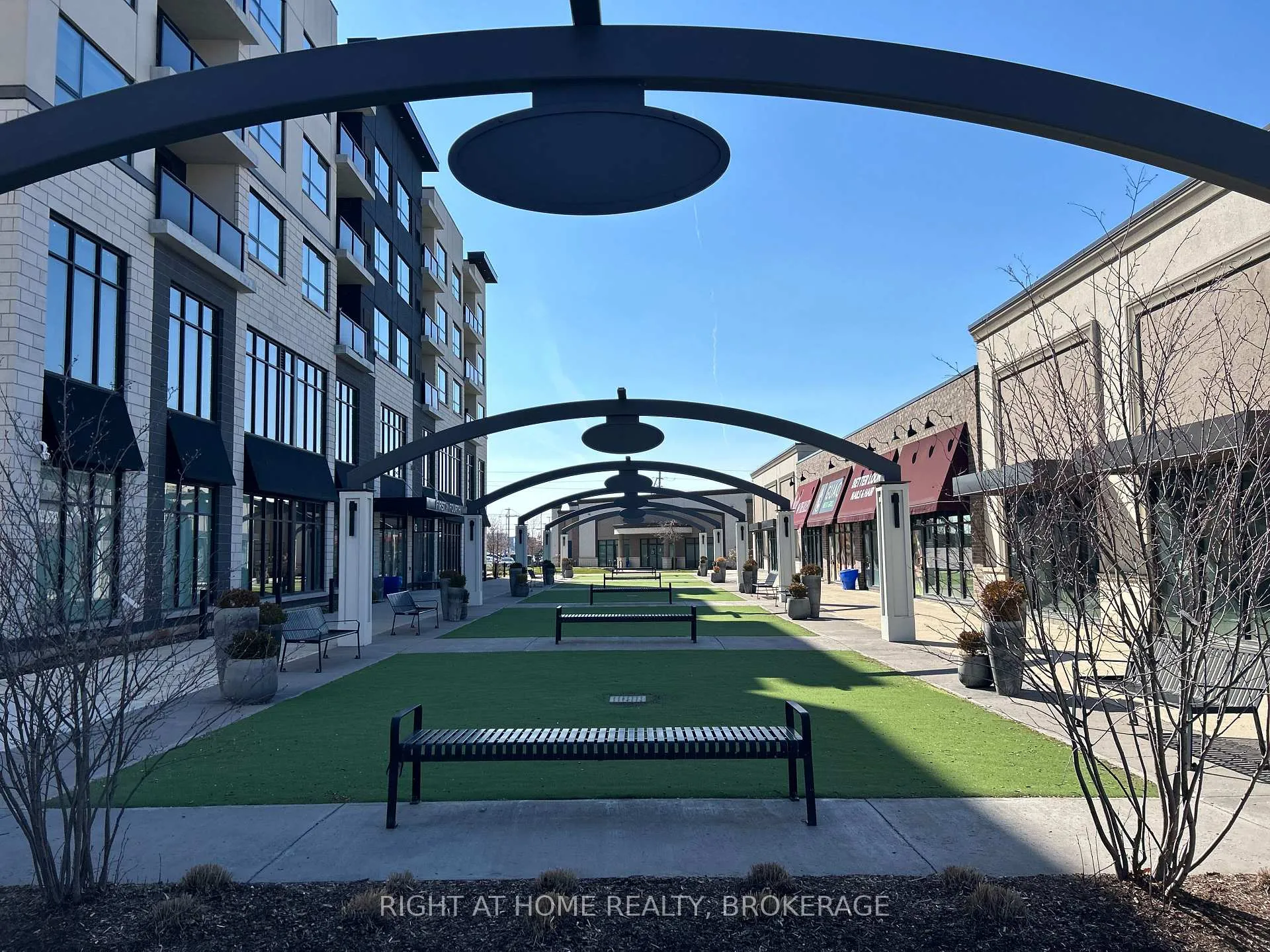 Photo 3 of Unit 309, 300B Fourth Avenue, St. Catharines, Ridley — HOMEH