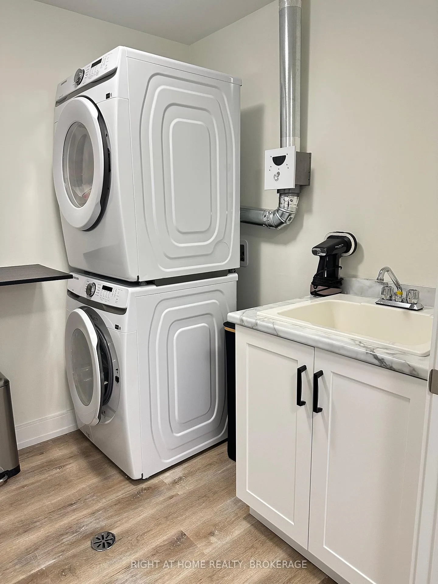 Photo 18 of Unit 309, 300B Fourth Avenue, St. Catharines, Ridley — HOMEH