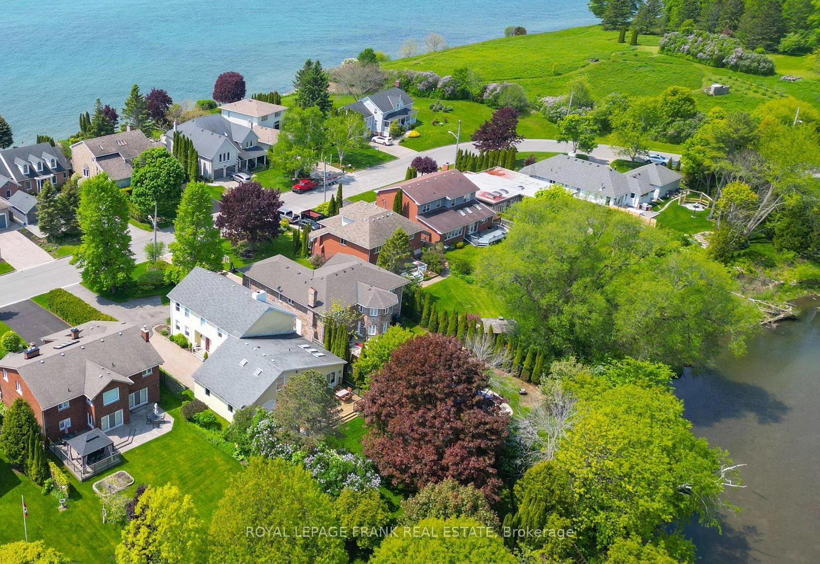 Photo 13 of 40 Tremaine Terrace, Cobourg — HOMEH