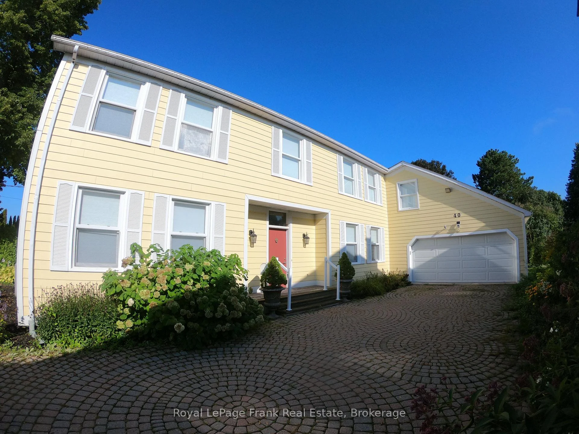 Photo 5 of 40 Tremaine Terrace, Cobourg — HOMEH