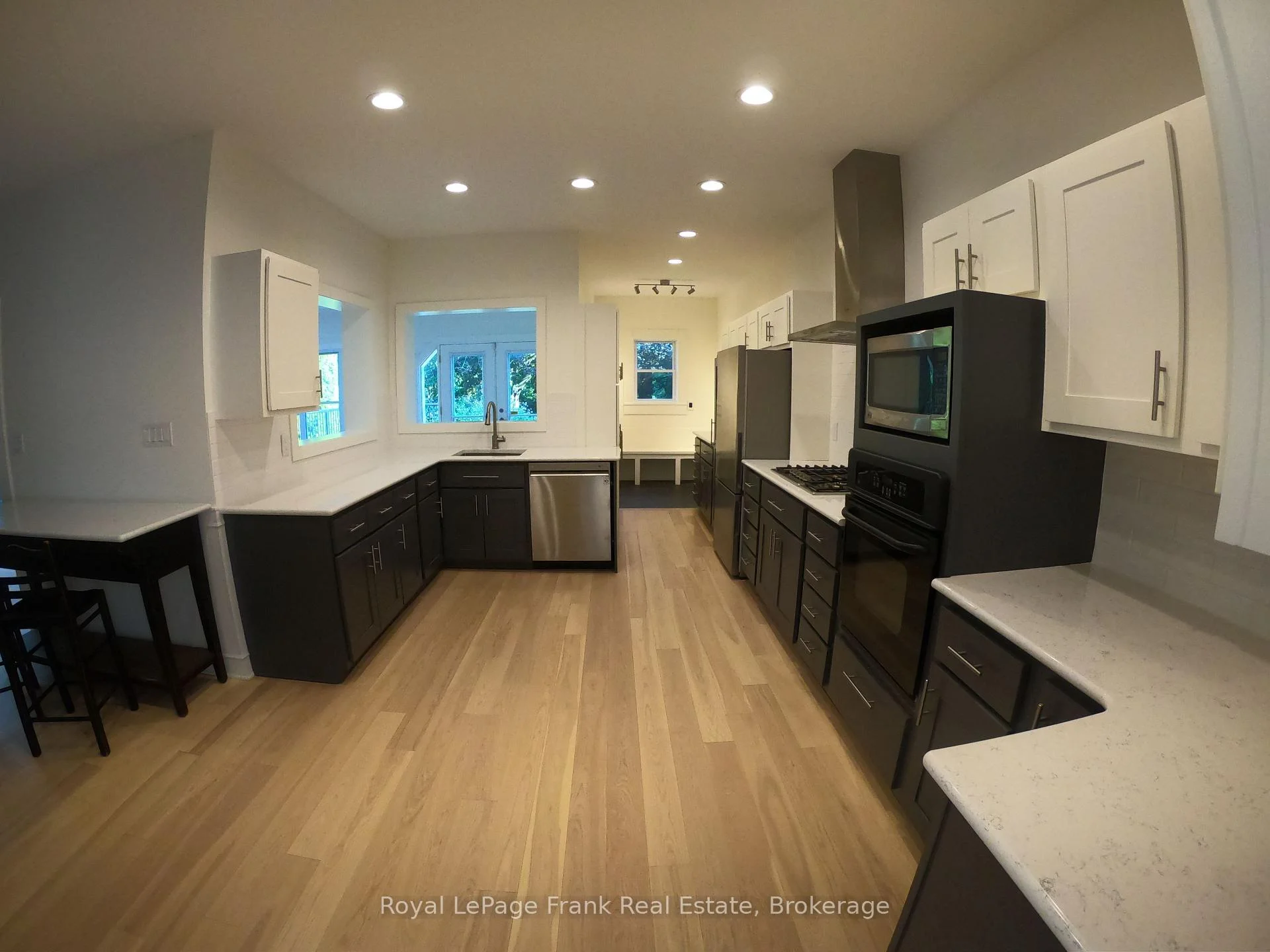 Photo 29 of 40 Tremaine Terrace, Cobourg — HOMEH