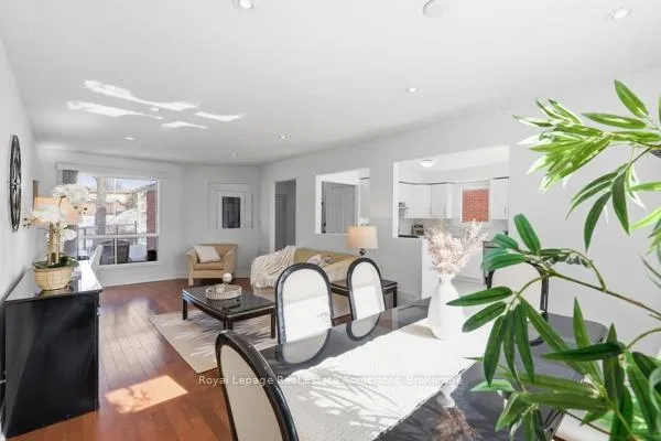 Photo 9 of 115 Coles Avenue, Vaughan, Vaughan Grove — HOMEH