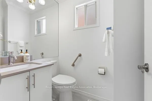Photo 17 of 115 Coles Avenue, Vaughan, Vaughan Grove — HOMEH