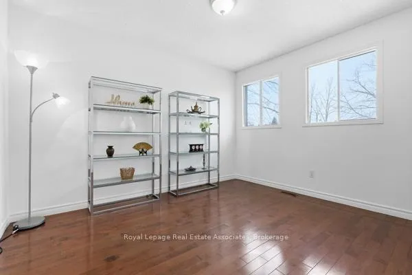 Photo 25 of 115 Coles Avenue, Vaughan, Vaughan Grove — HOMEH