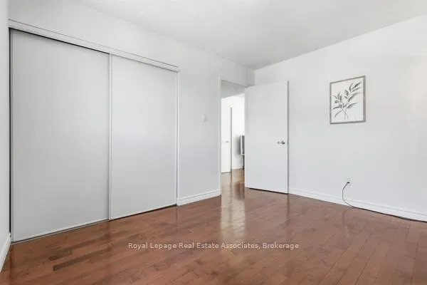 Photo 26 of 115 Coles Avenue, Vaughan, Vaughan Grove — HOMEH