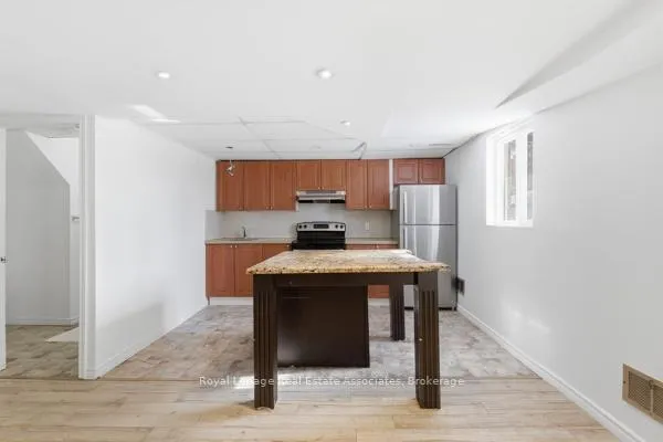 Photo 29 of 115 Coles Avenue, Vaughan, Vaughan Grove — HOMEH