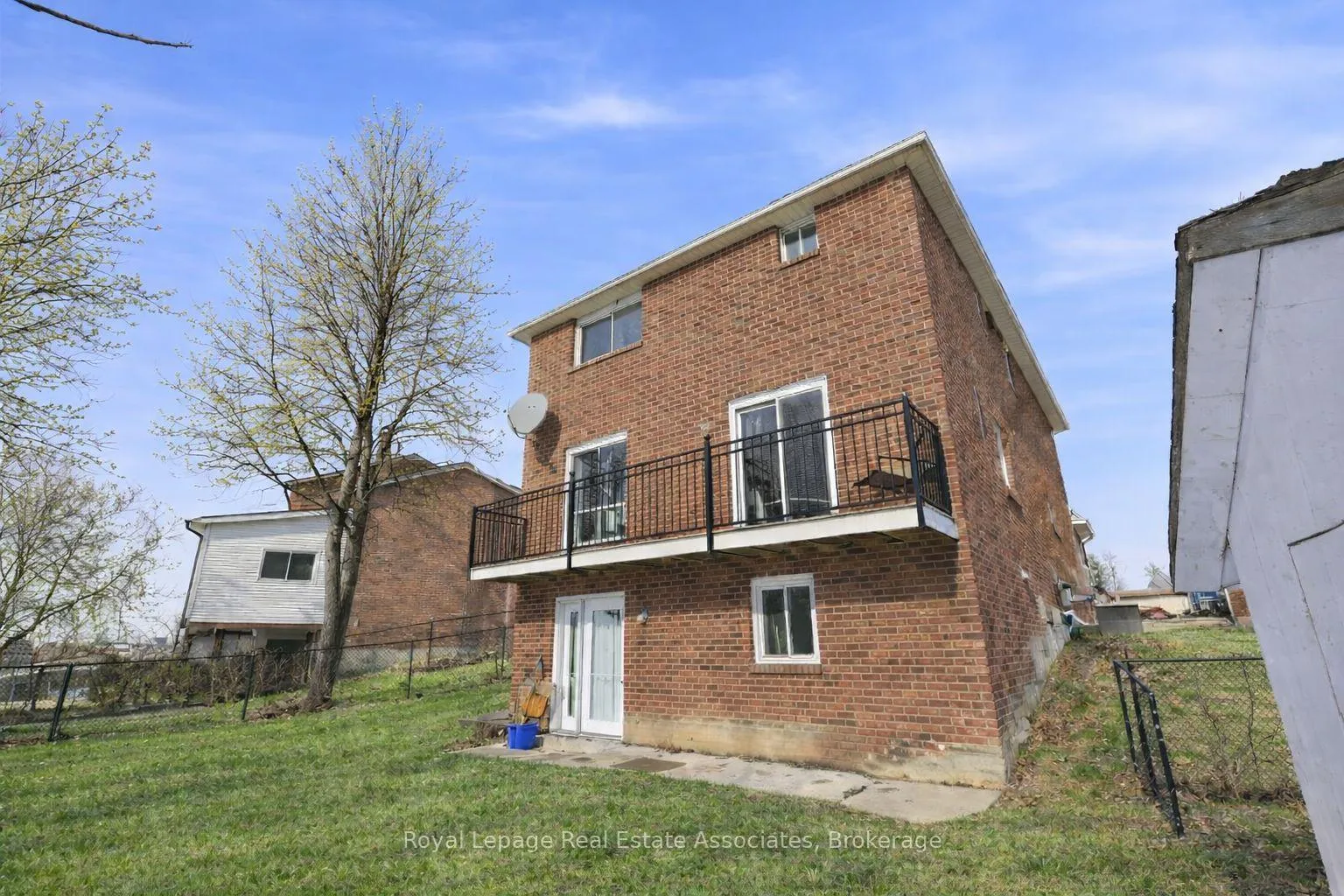 Photo 37 of 115 Coles Avenue, Vaughan, Vaughan Grove — HOMEH