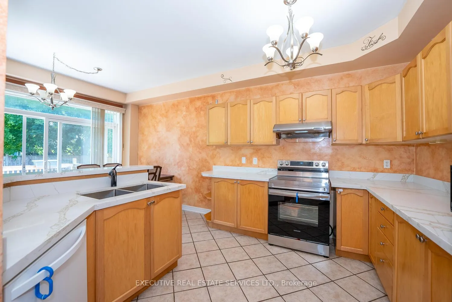 Photo 20 of 39 Hurst Street, Halton Hills, Acton — HOMEH