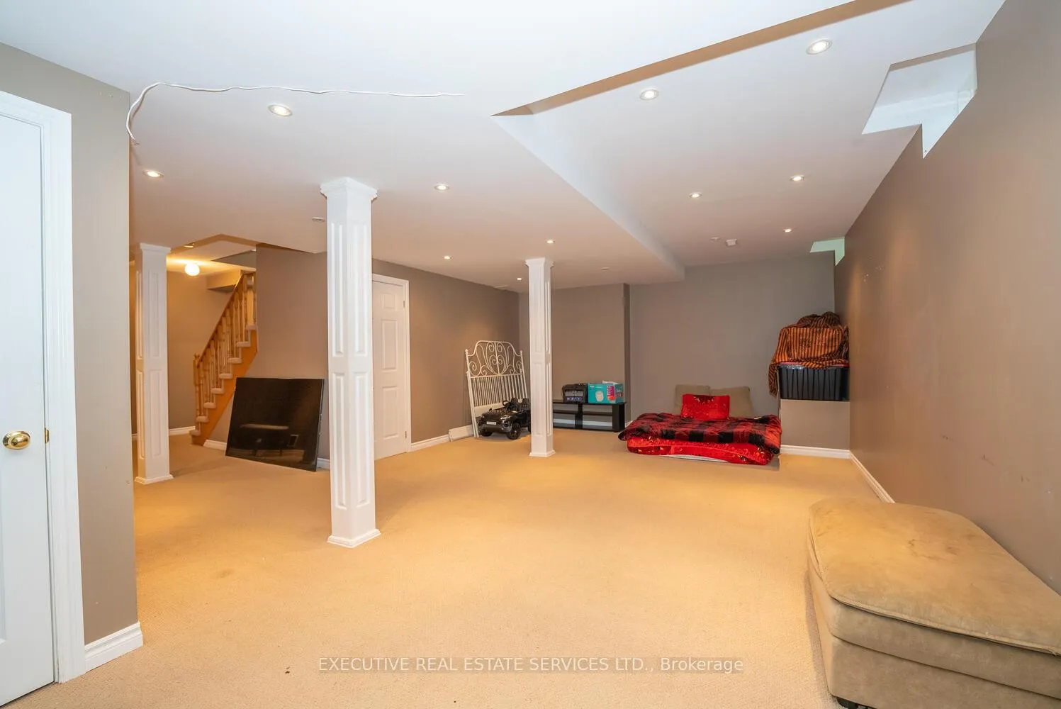 Photo 43 of 39 Hurst Street, Halton Hills, Acton — HOMEH