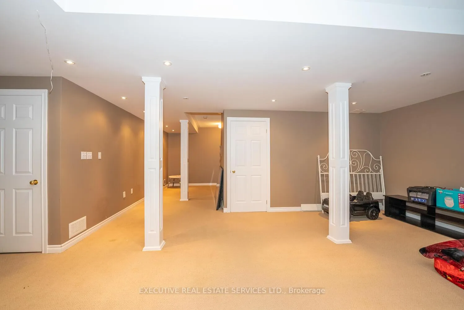 Photo 46 of 39 Hurst Street, Halton Hills, Acton — HOMEH