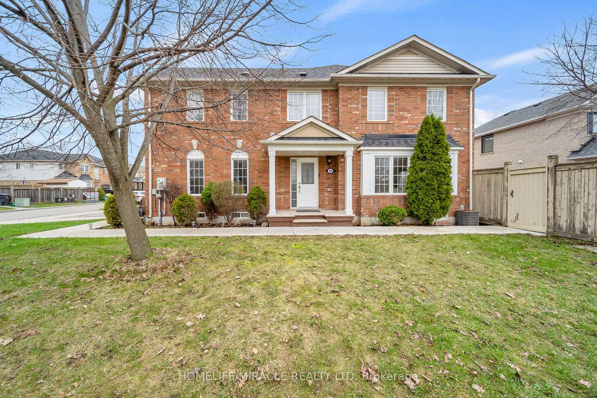 Photo 1 of 30 Orangegrove Drive, Brampton, Fletcher's Meadow — HOMEH