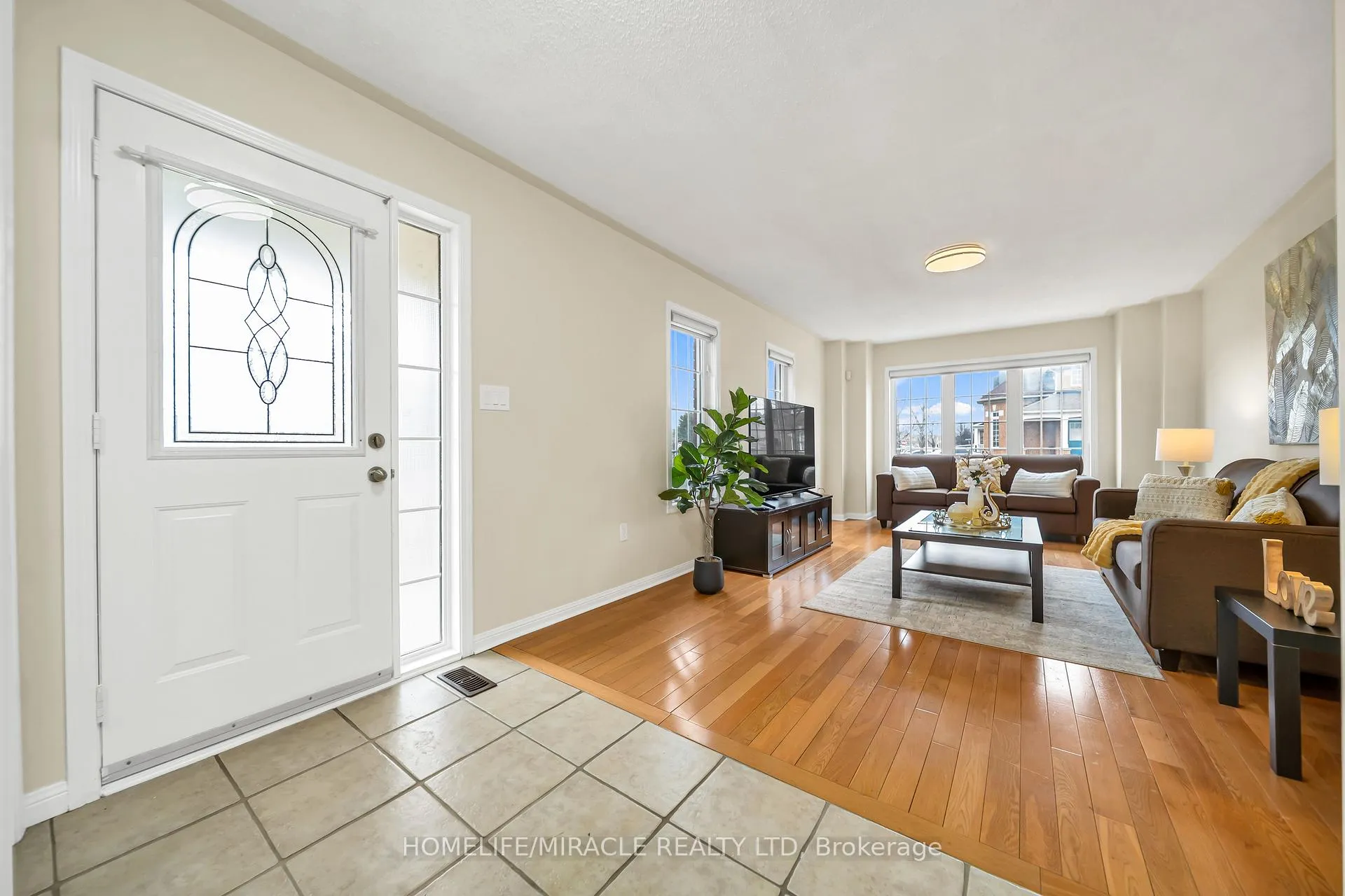 Photo 11 of 30 Orangegrove Drive, Brampton, Fletcher's Meadow — HOMEH