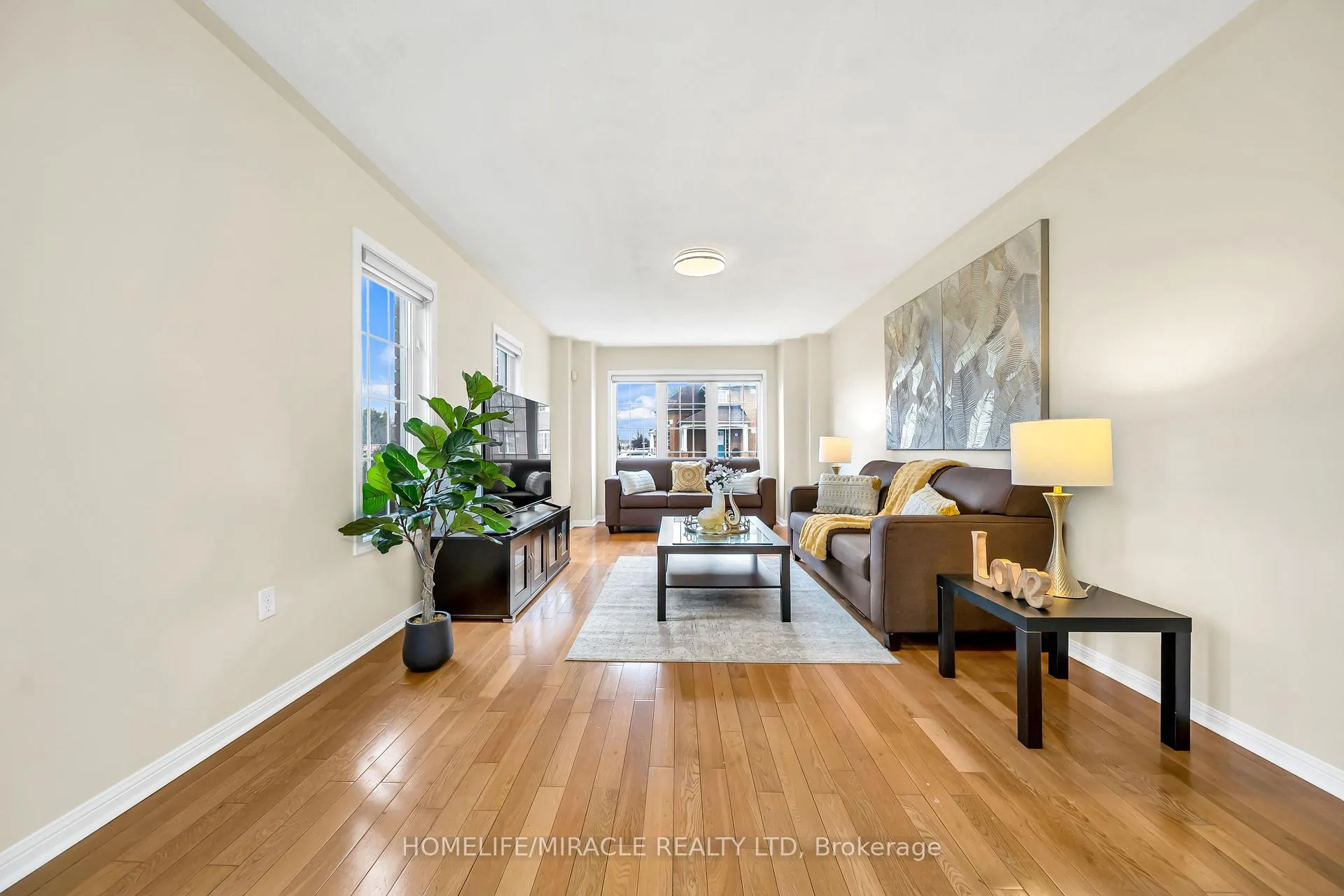 Photo 12 of 30 Orangegrove Drive, Brampton, Fletcher's Meadow — HOMEH