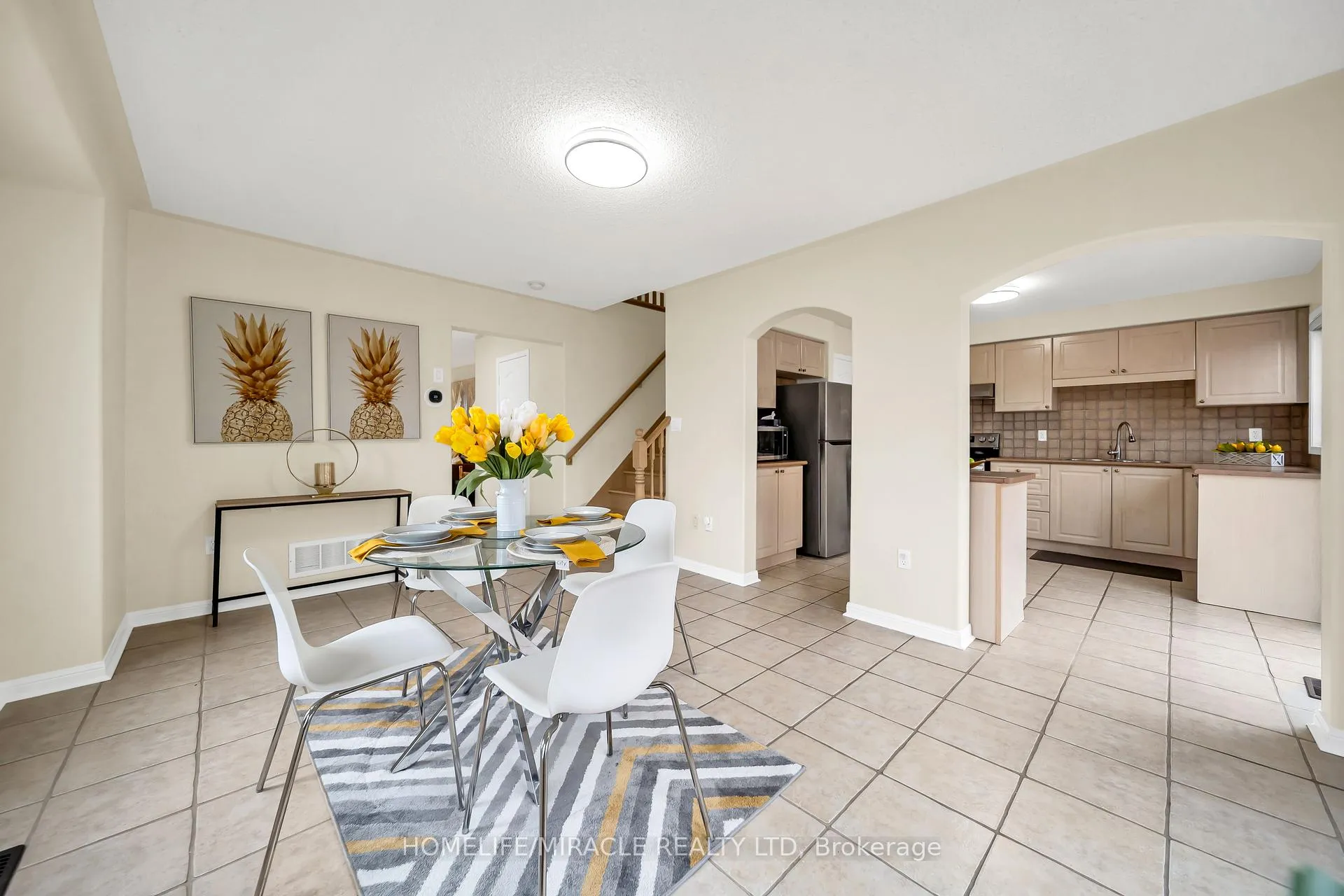 Photo 20 of 30 Orangegrove Drive, Brampton, Fletcher's Meadow — HOMEH