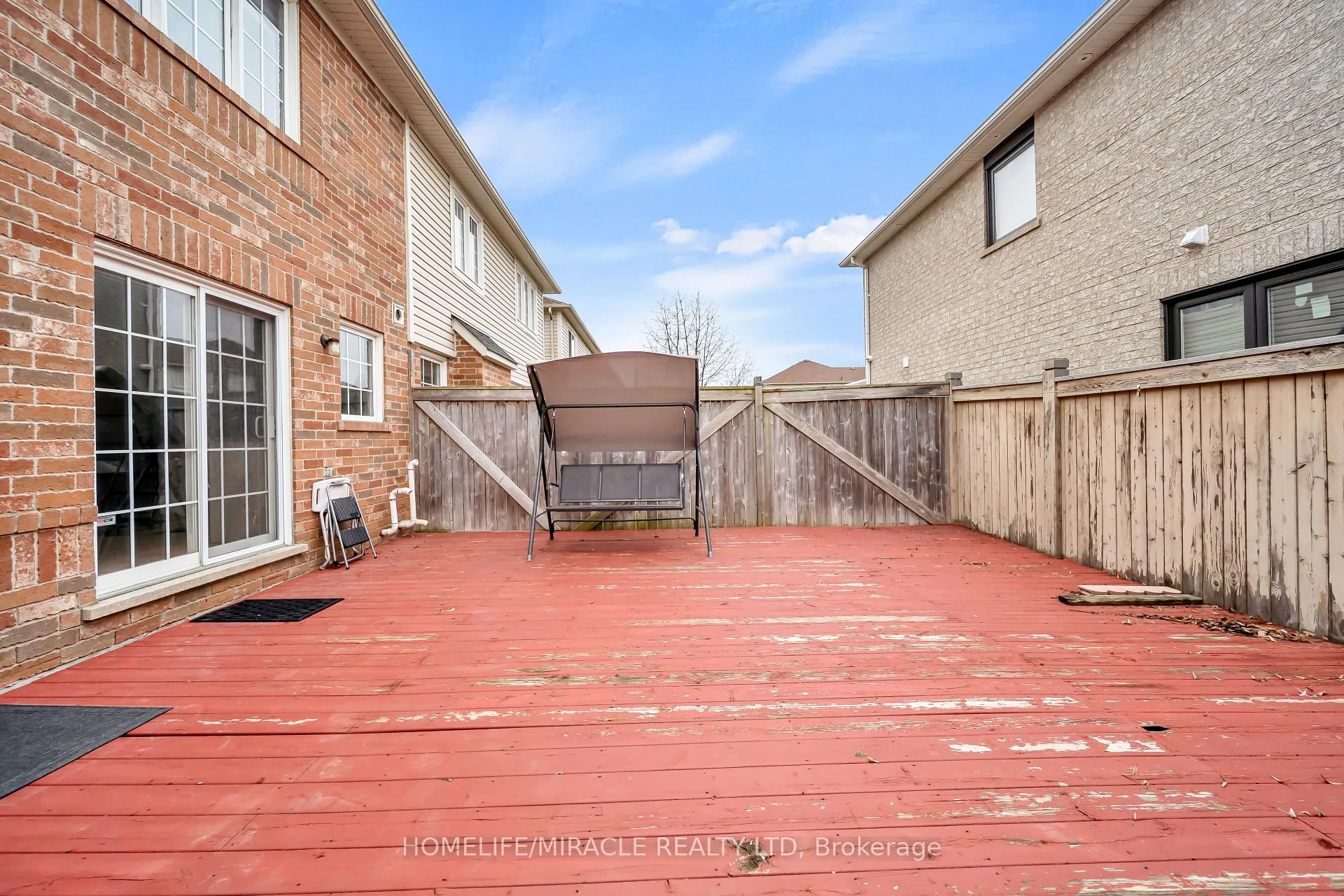 Photo 40 of 30 Orangegrove Drive, Brampton, Fletcher's Meadow — HOMEH