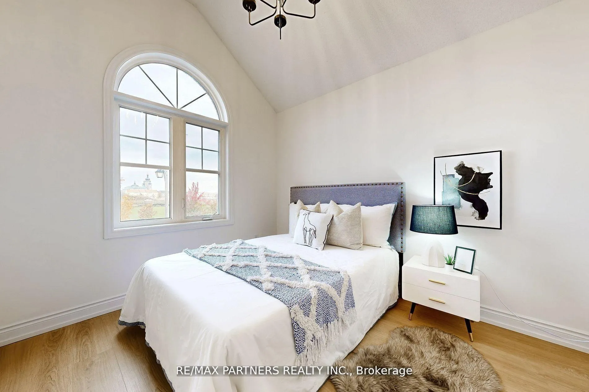 Photo 11 of 29 Robert Osprey Drive, Markham, Cathedraltown — HOMEH
