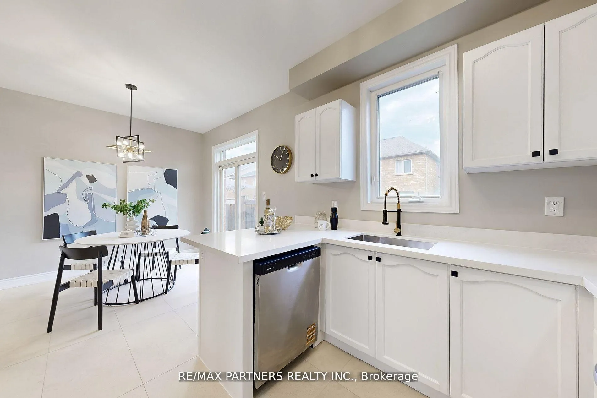 Photo 14 of 29 Robert Osprey Drive, Markham, Cathedraltown — HOMEH