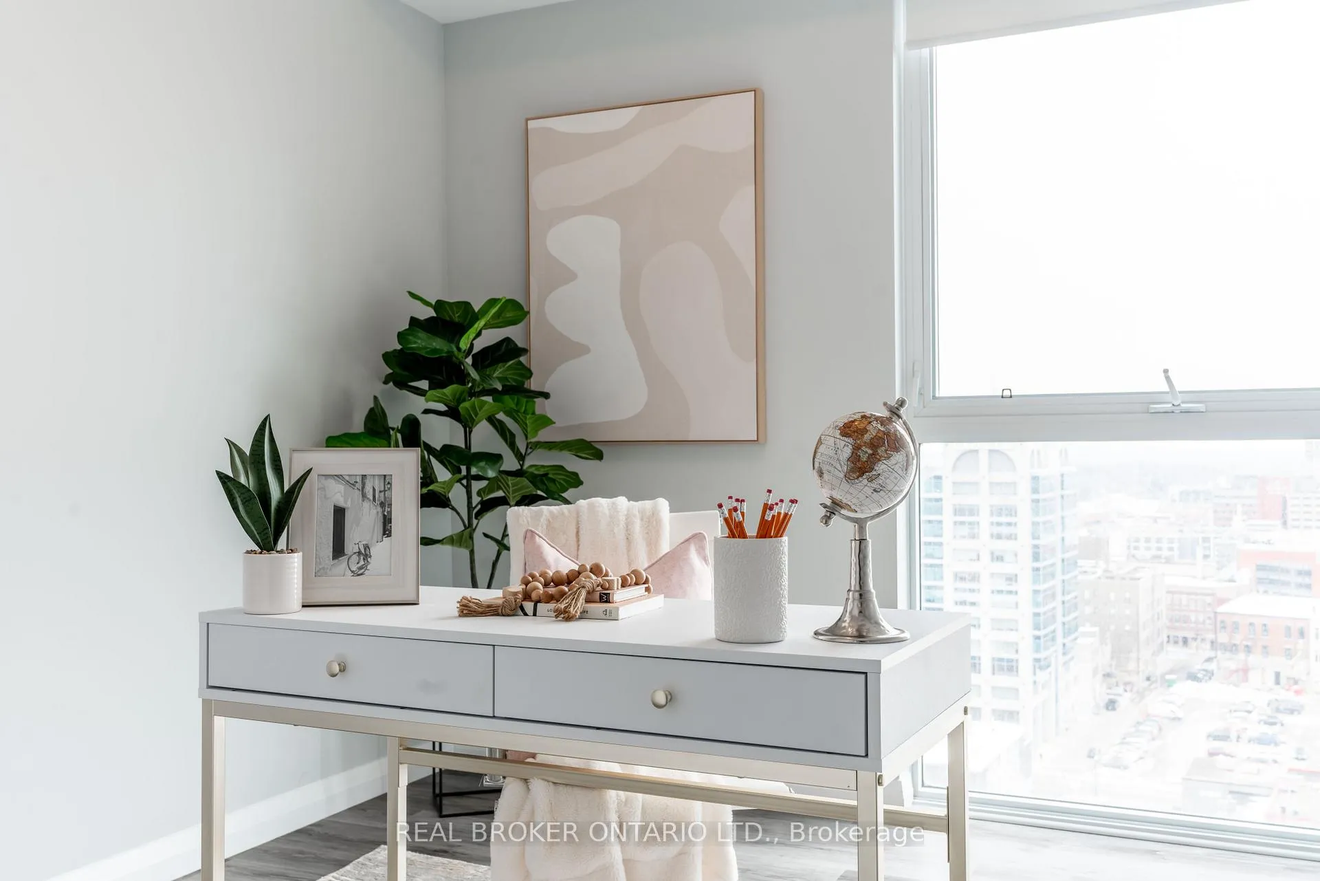 Photo 13 of Unit 1205, 60 Charles Street W, Kitchener — HOMEH