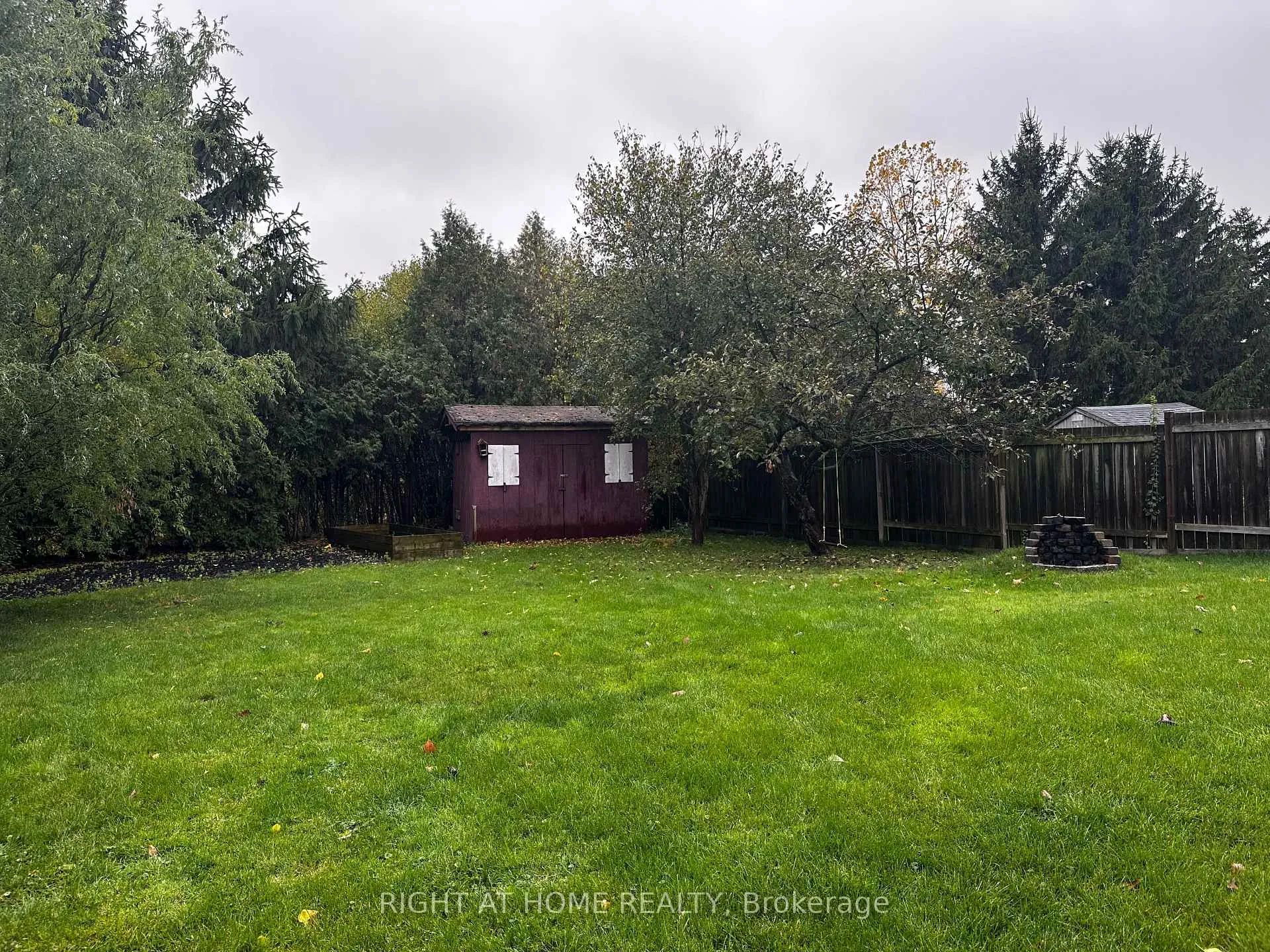 Photo 30 of 74 Barrydale Crescent, London, North I — HOMEH