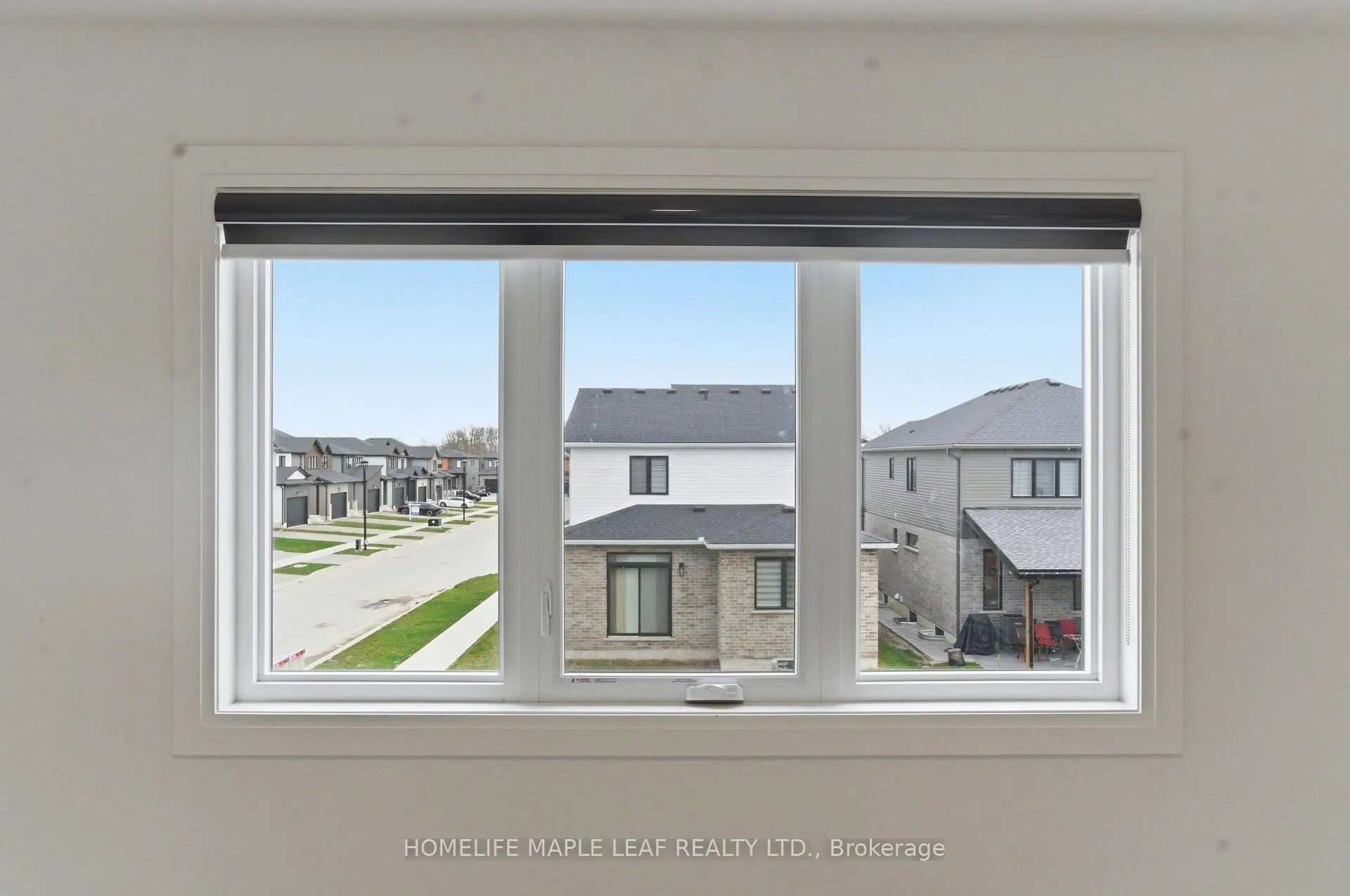 Photo 26 of 1566 Wright Crescent, London, North S — HOMEH