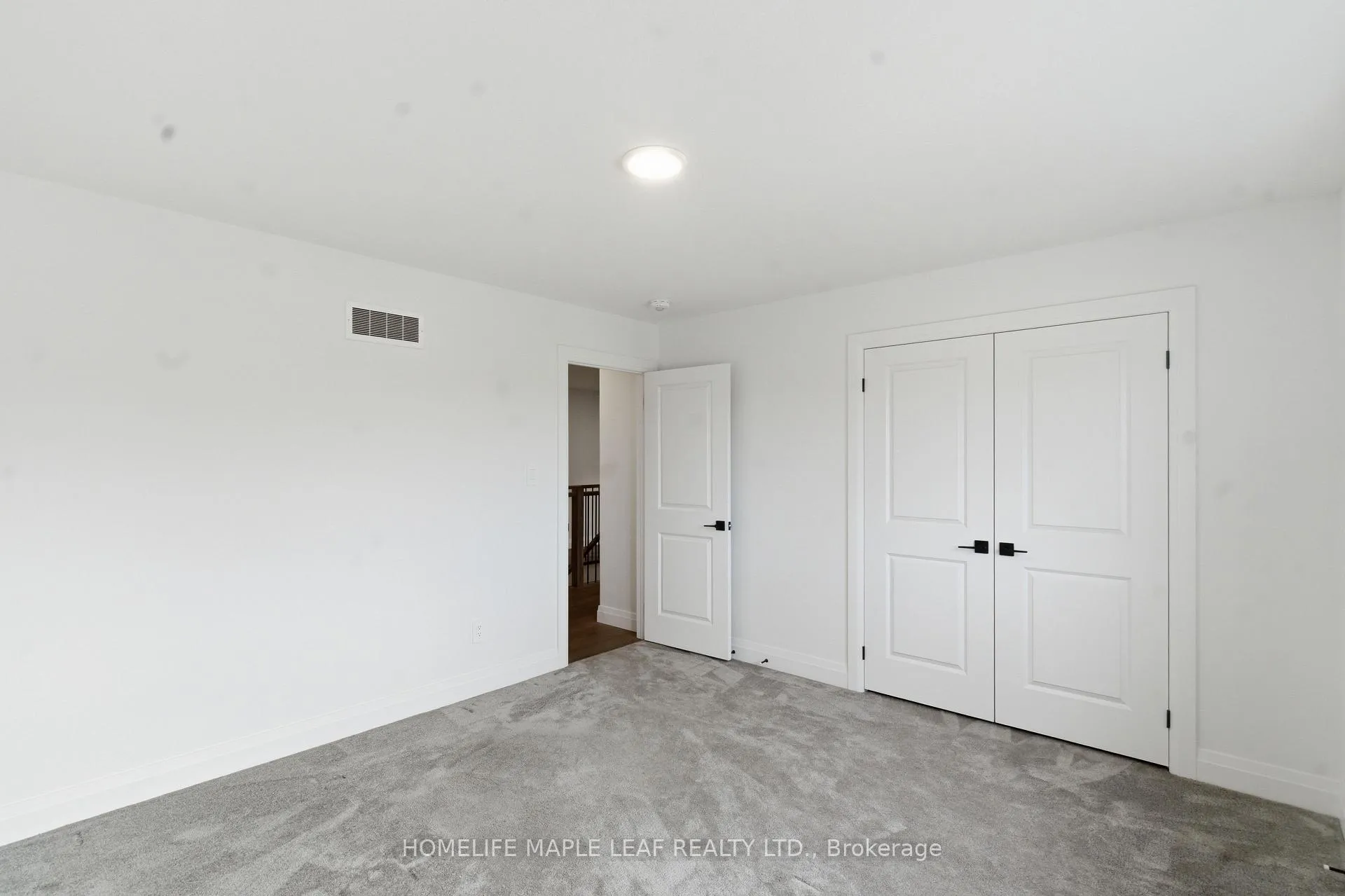 Photo 37 of 1566 Wright Crescent, London, North S — HOMEH