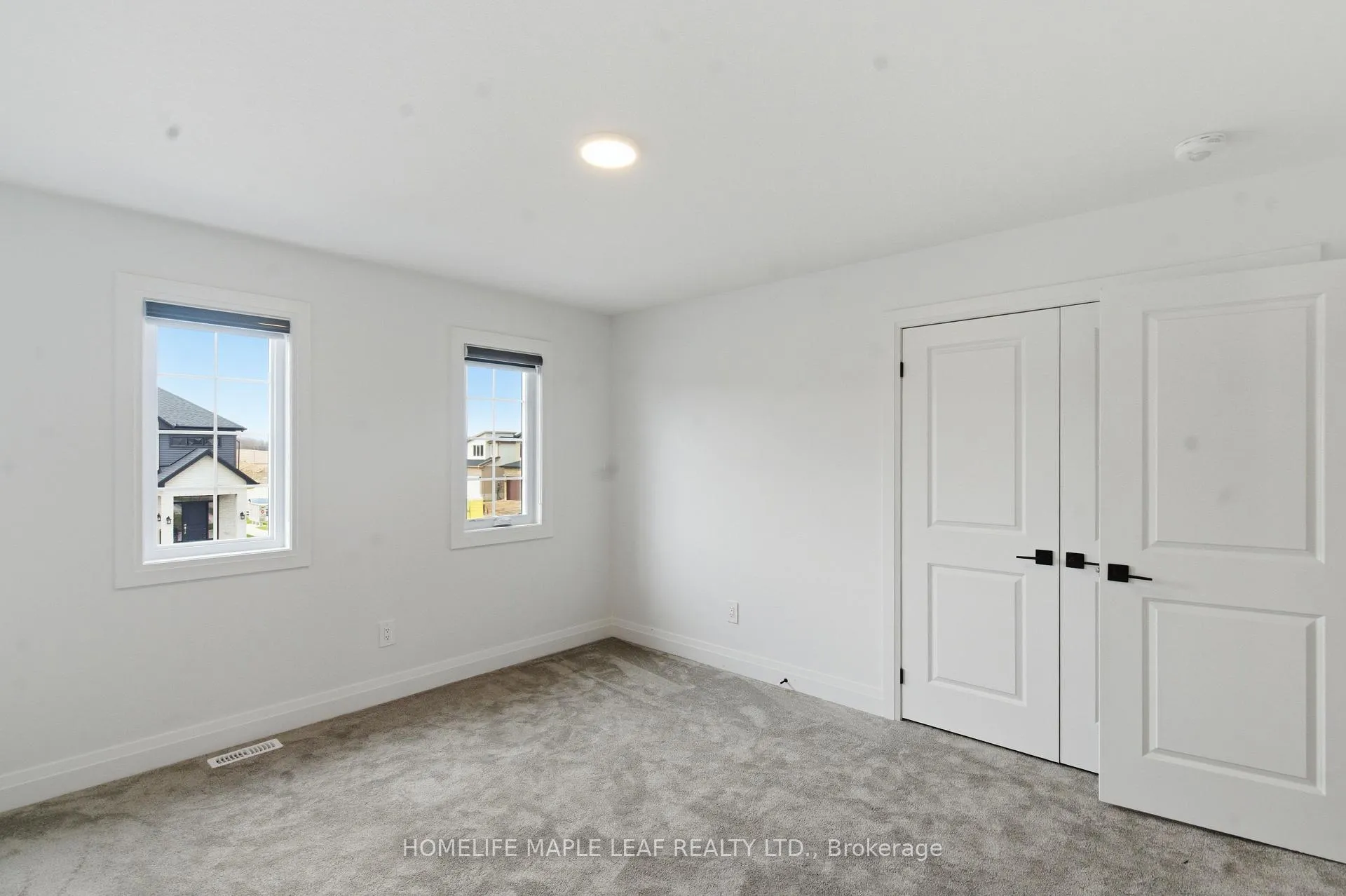 Photo 39 of 1566 Wright Crescent, London, North S — HOMEH