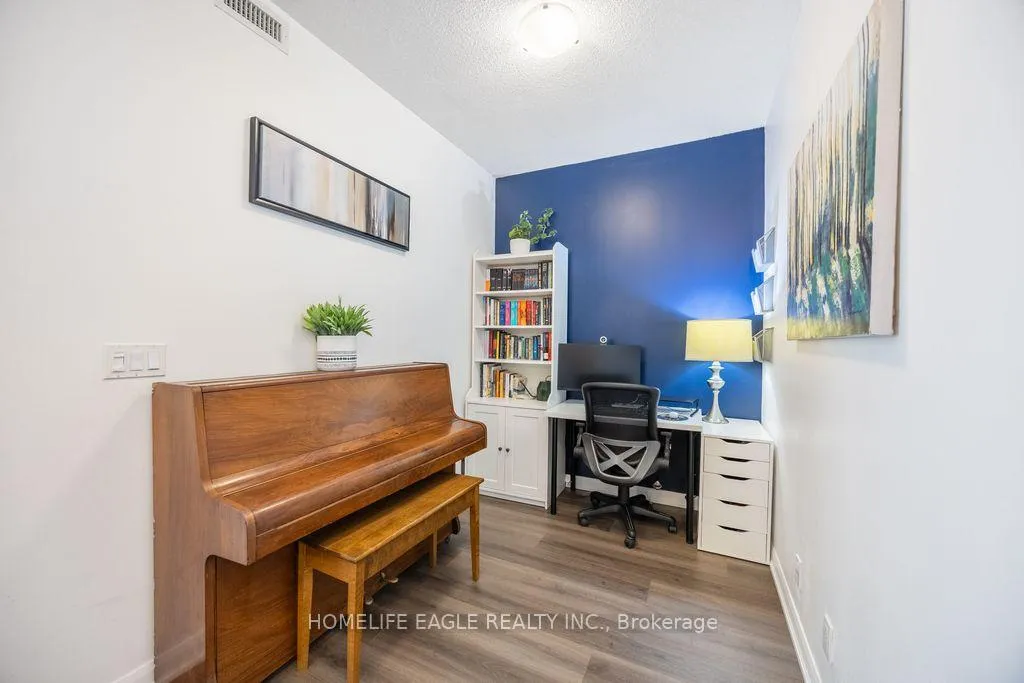 Photo 5 of Unit 606, 500 Sherbourne Street, Toronto, North St. James Town — HOMEH