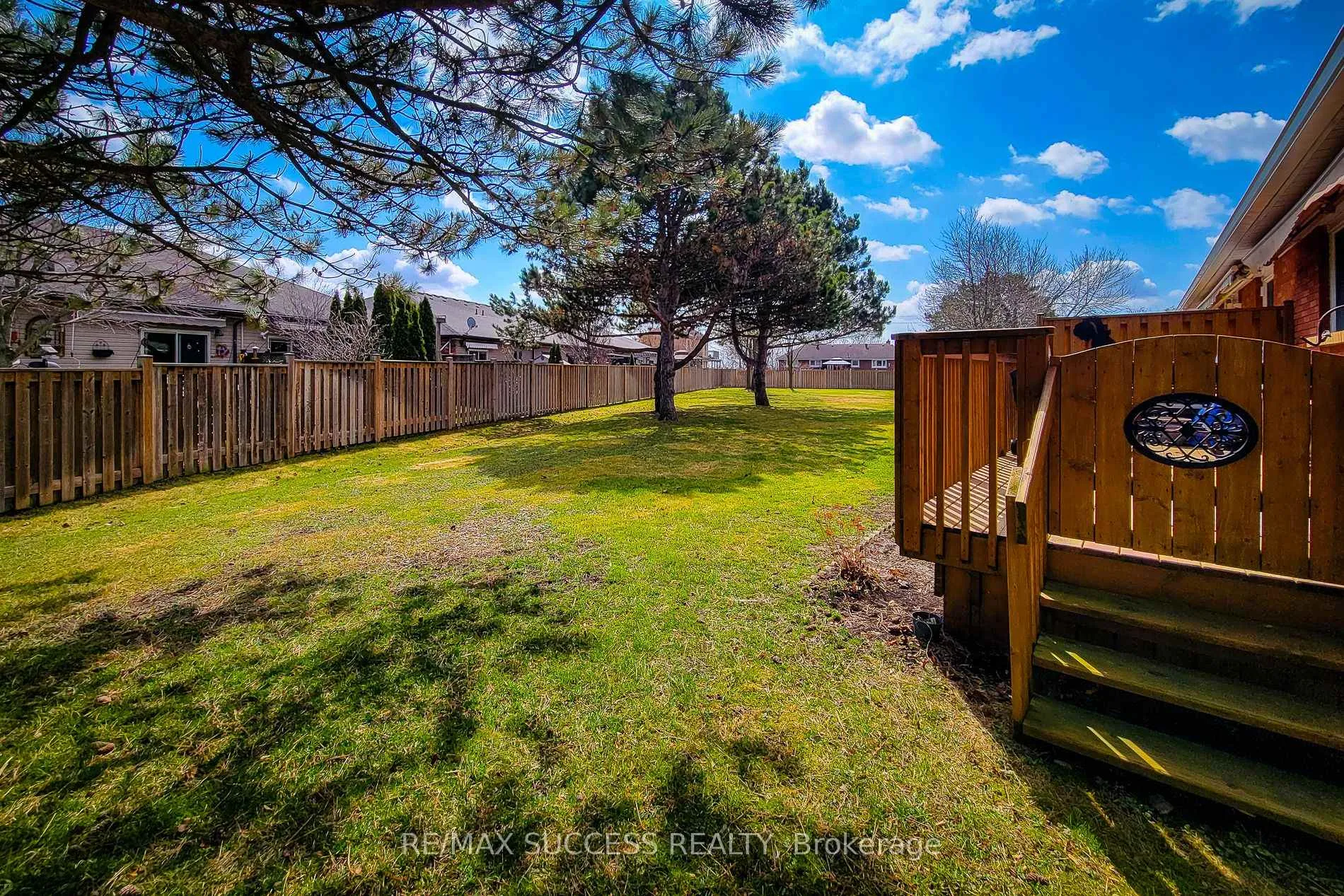 Photo 10 of Unit 37, 1030 Colborne Street E, Brantford — HOMEH