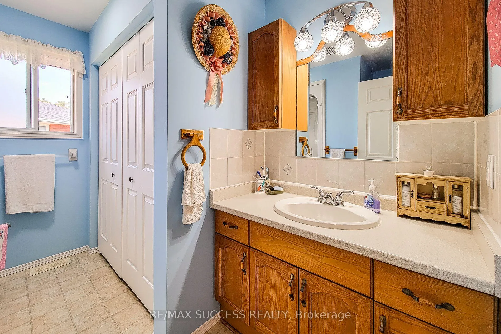 Photo 30 of Unit 37, 1030 Colborne Street E, Brantford — HOMEH