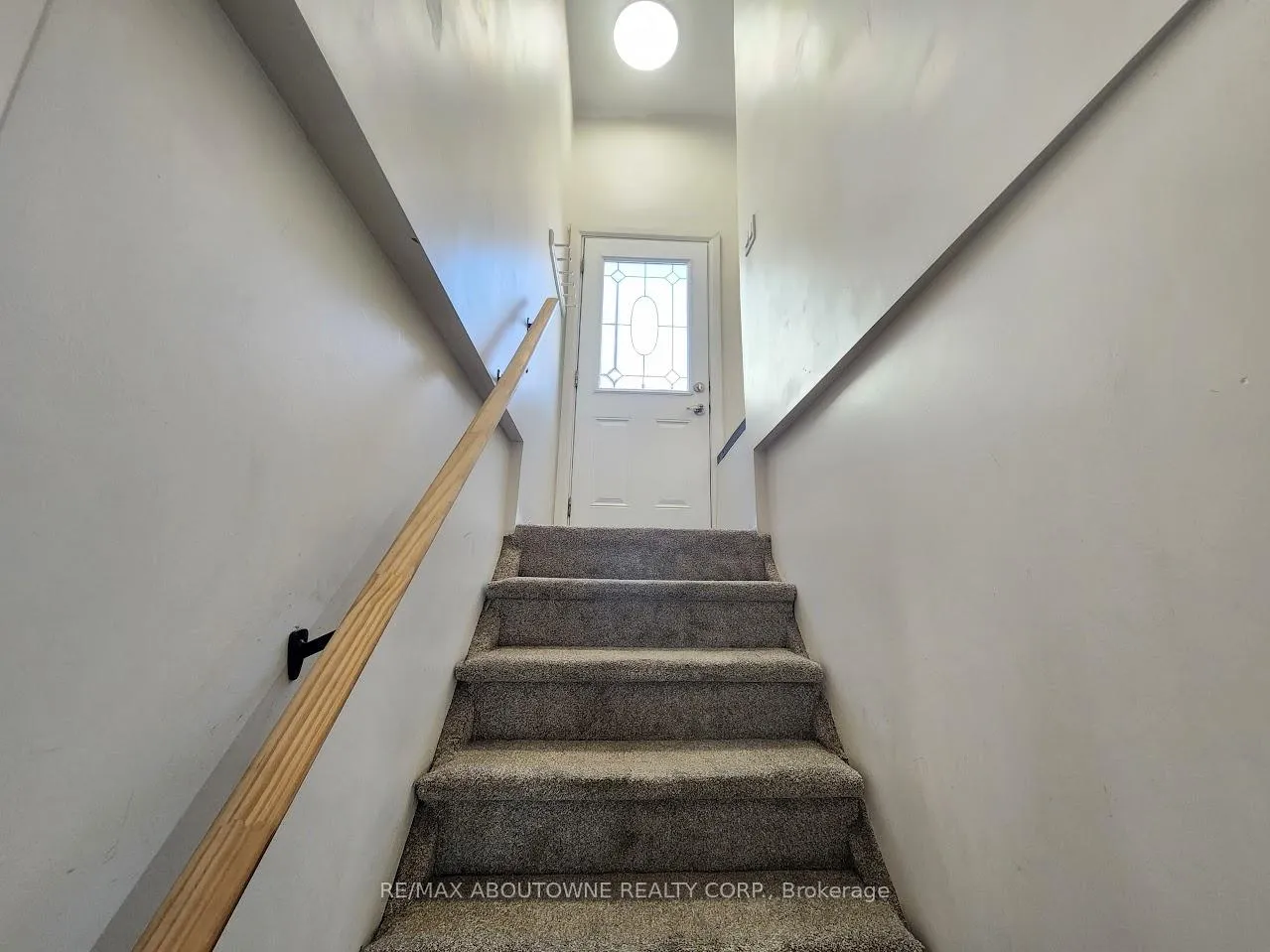 Photo 3 of Unit BSMT, 366 Upper Ottawa Street, Hamilton, Sunninghill — HOMEH