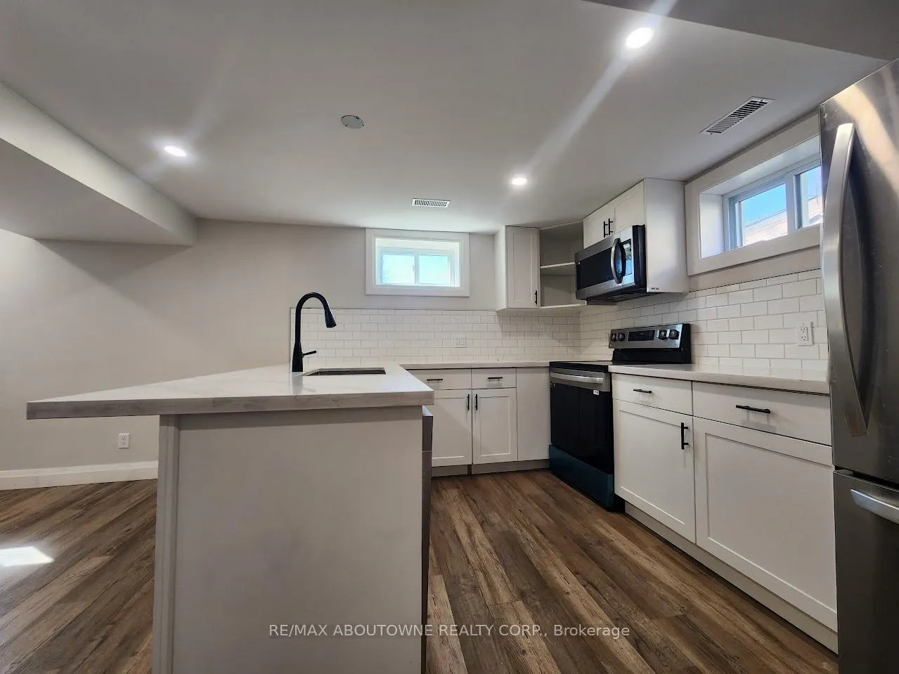 Photo 4 of Unit BSMT, 366 Upper Ottawa Street, Hamilton, Sunninghill — HOMEH