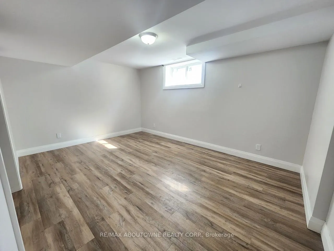 Photo 11 of Unit BSMT, 366 Upper Ottawa Street, Hamilton, Sunninghill — HOMEH