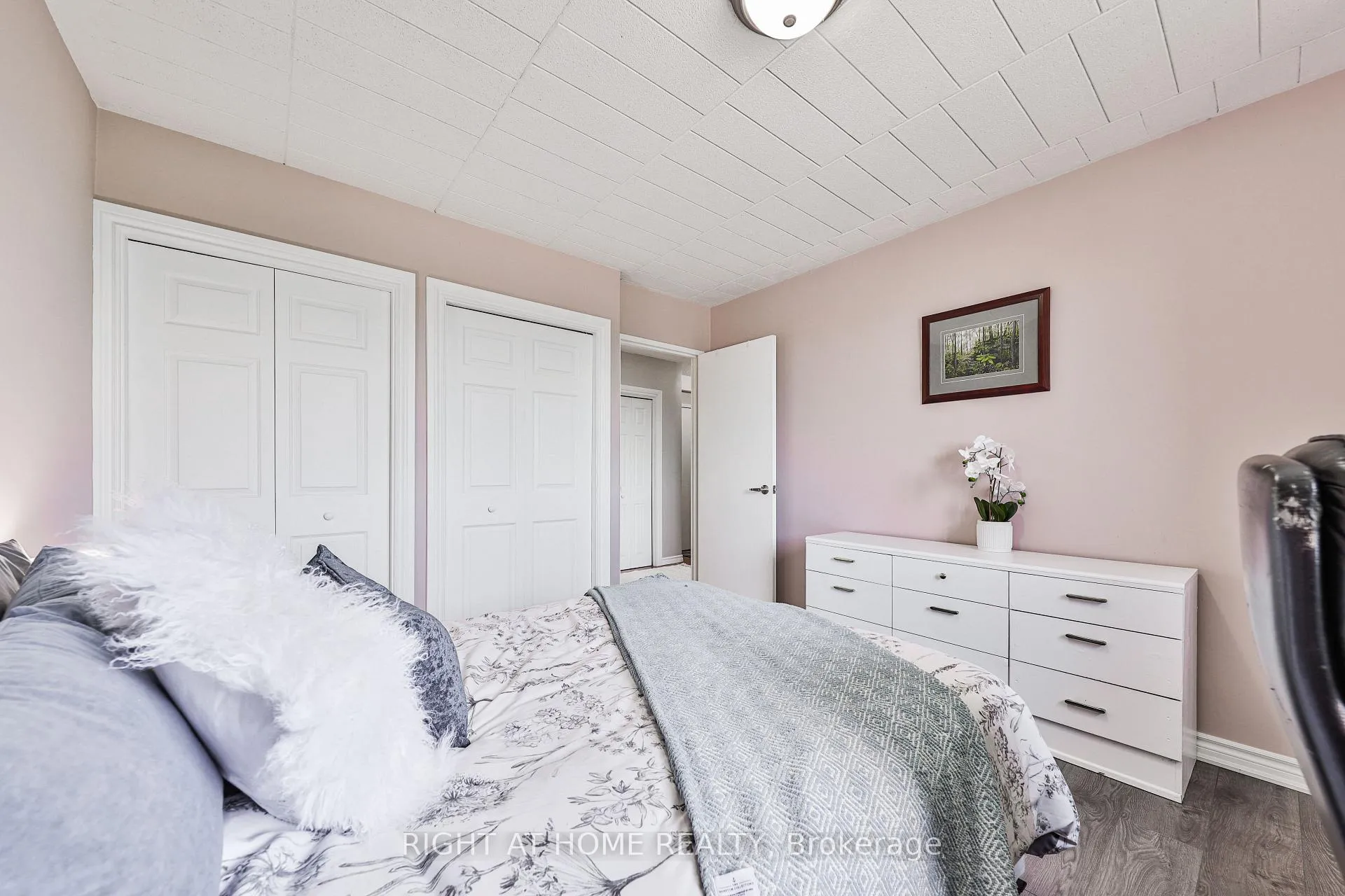 Photo 9 of Unit 411, 29 West Avenue W, Kitchener — HOMEH