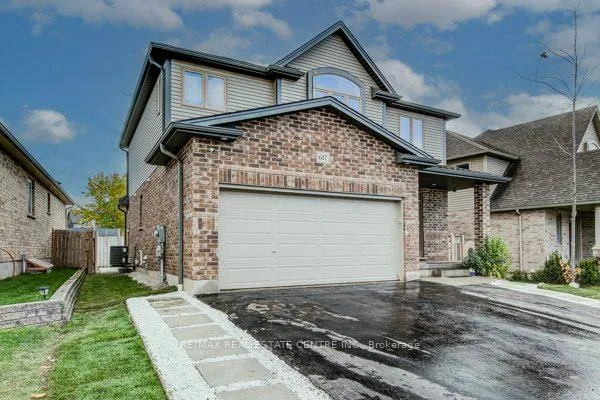 Photo 3 of 617 Thorndale Drive, Waterloo — HOMEH
