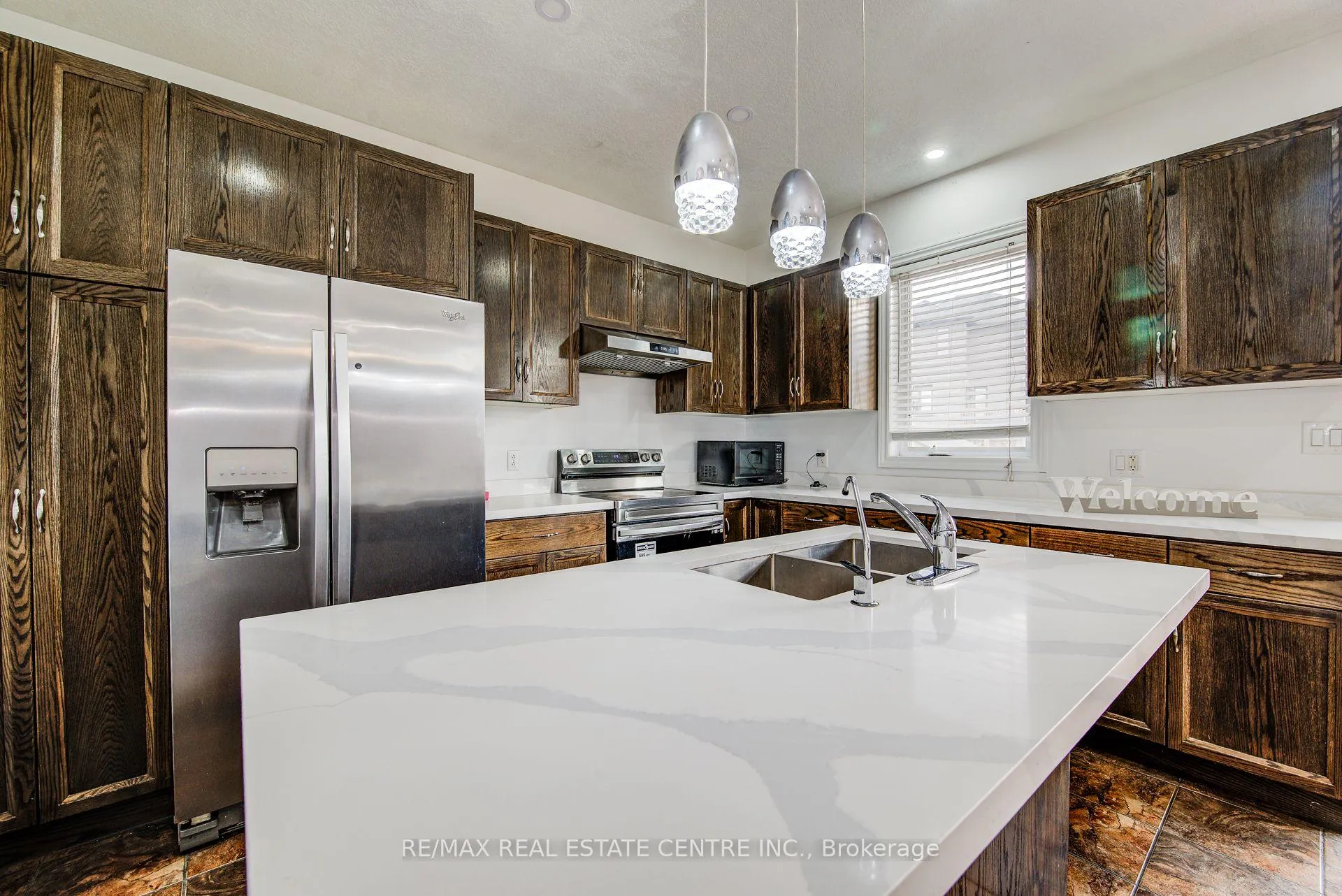 Photo 19 of 617 Thorndale Drive, Waterloo — HOMEH
