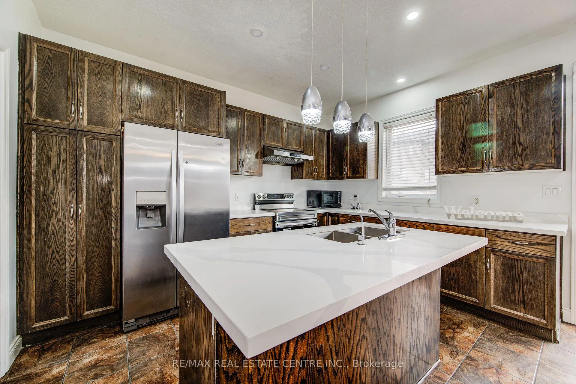 Photo 22 of 617 Thorndale Drive, Waterloo — HOMEH