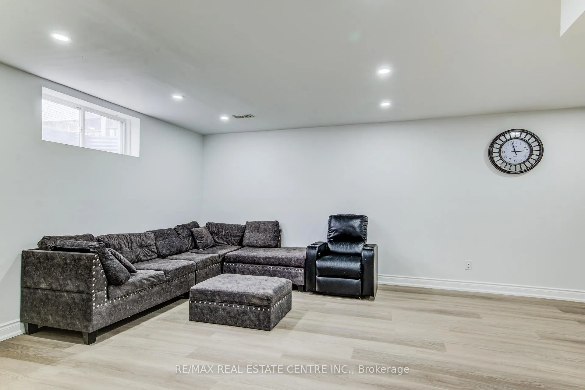 Photo 39 of 617 Thorndale Drive, Waterloo — HOMEH