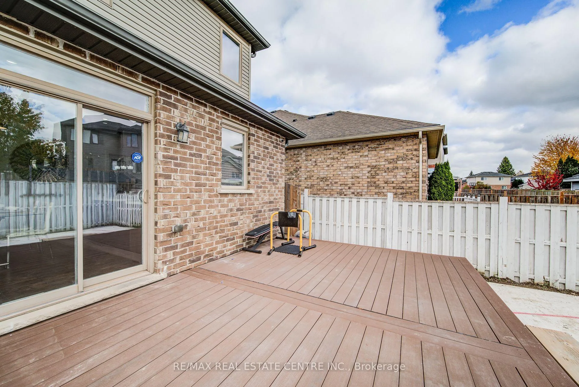 Photo 50 of 617 Thorndale Drive, Waterloo — HOMEH