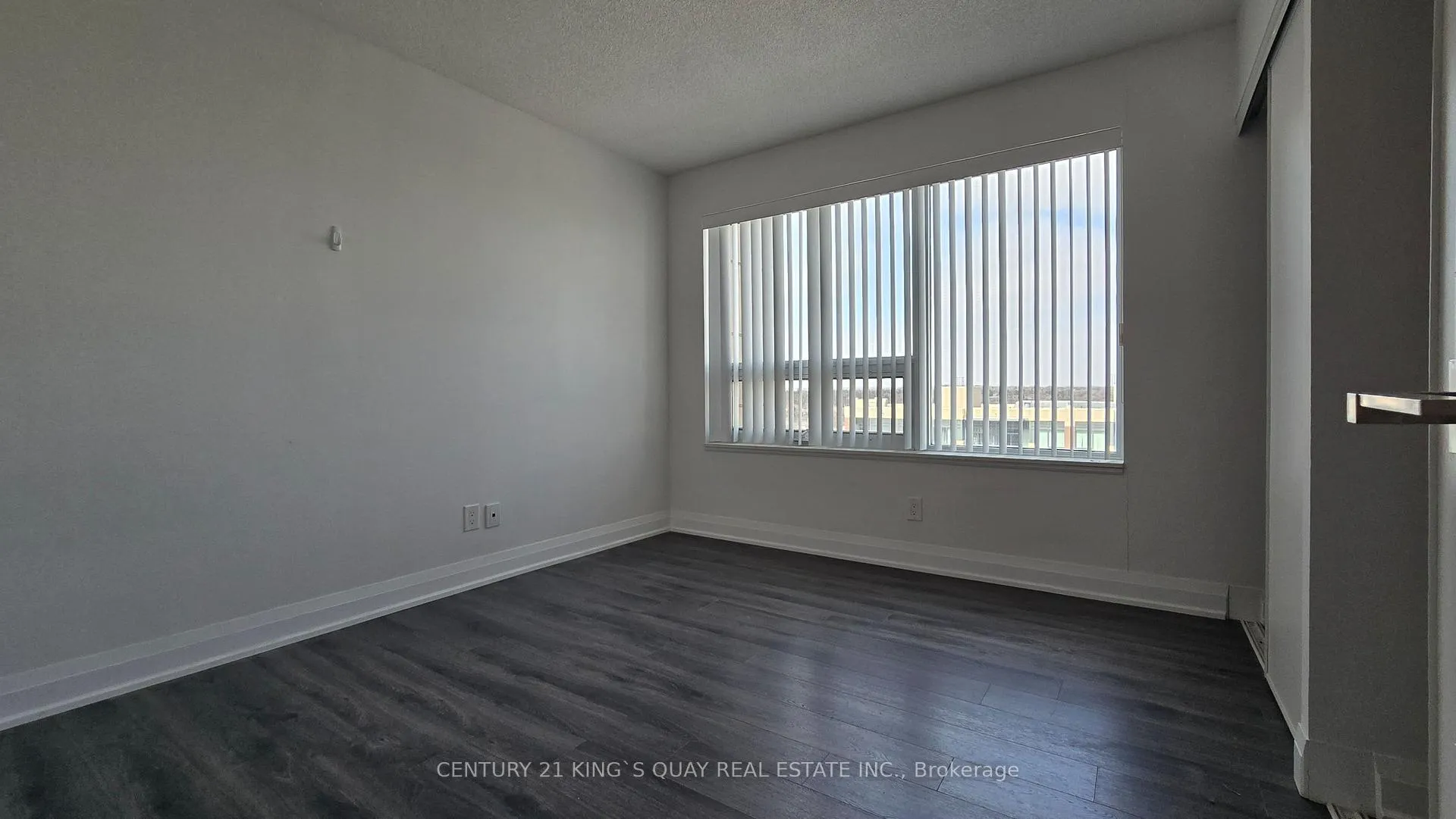 Photo 15 of Unit 1202, 18 Uptown Drive, Markham, Unionville — HOMEH